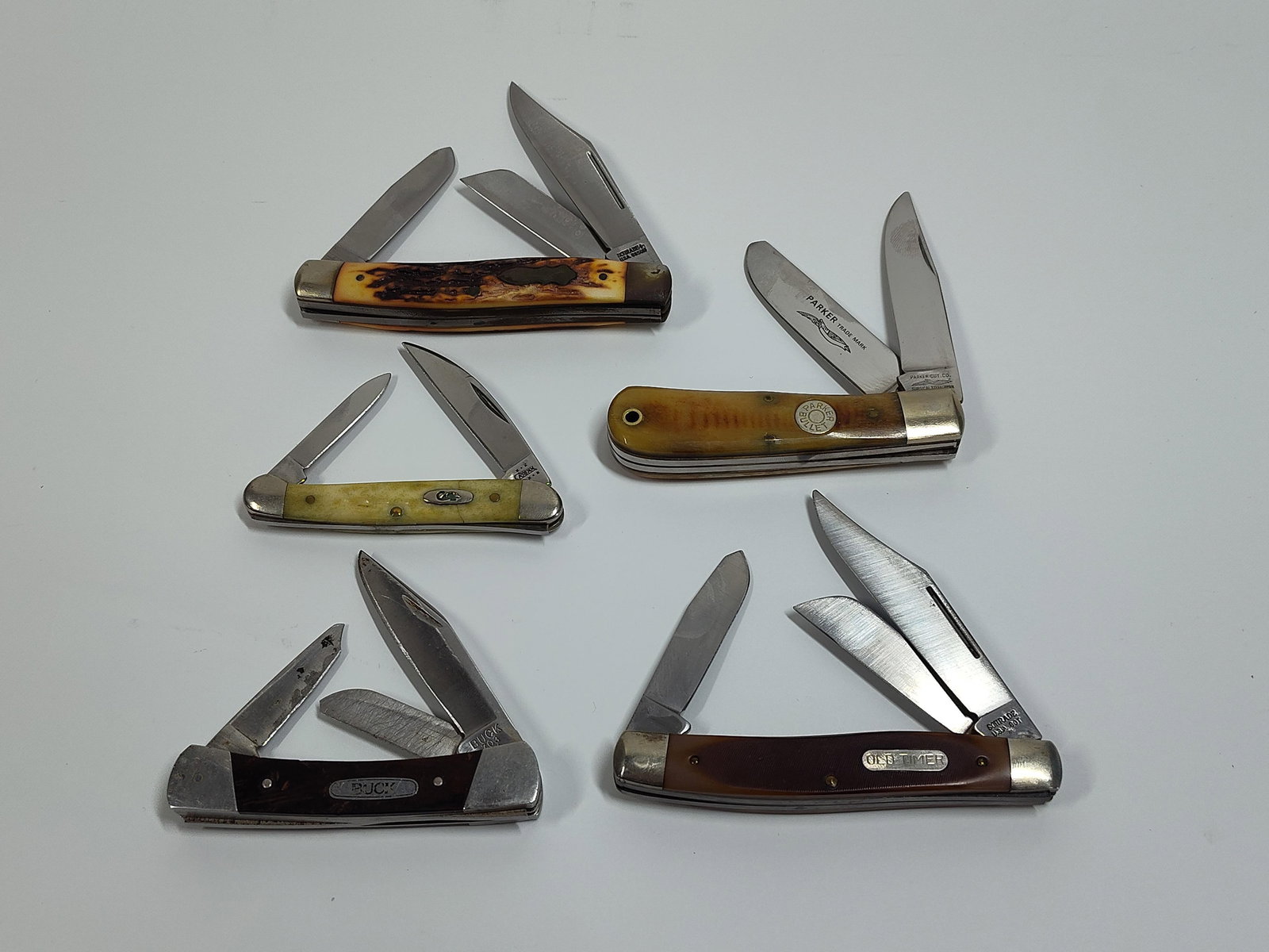 Case, Buck, Schrade, and Parker Pocket Knives (1 of 11)