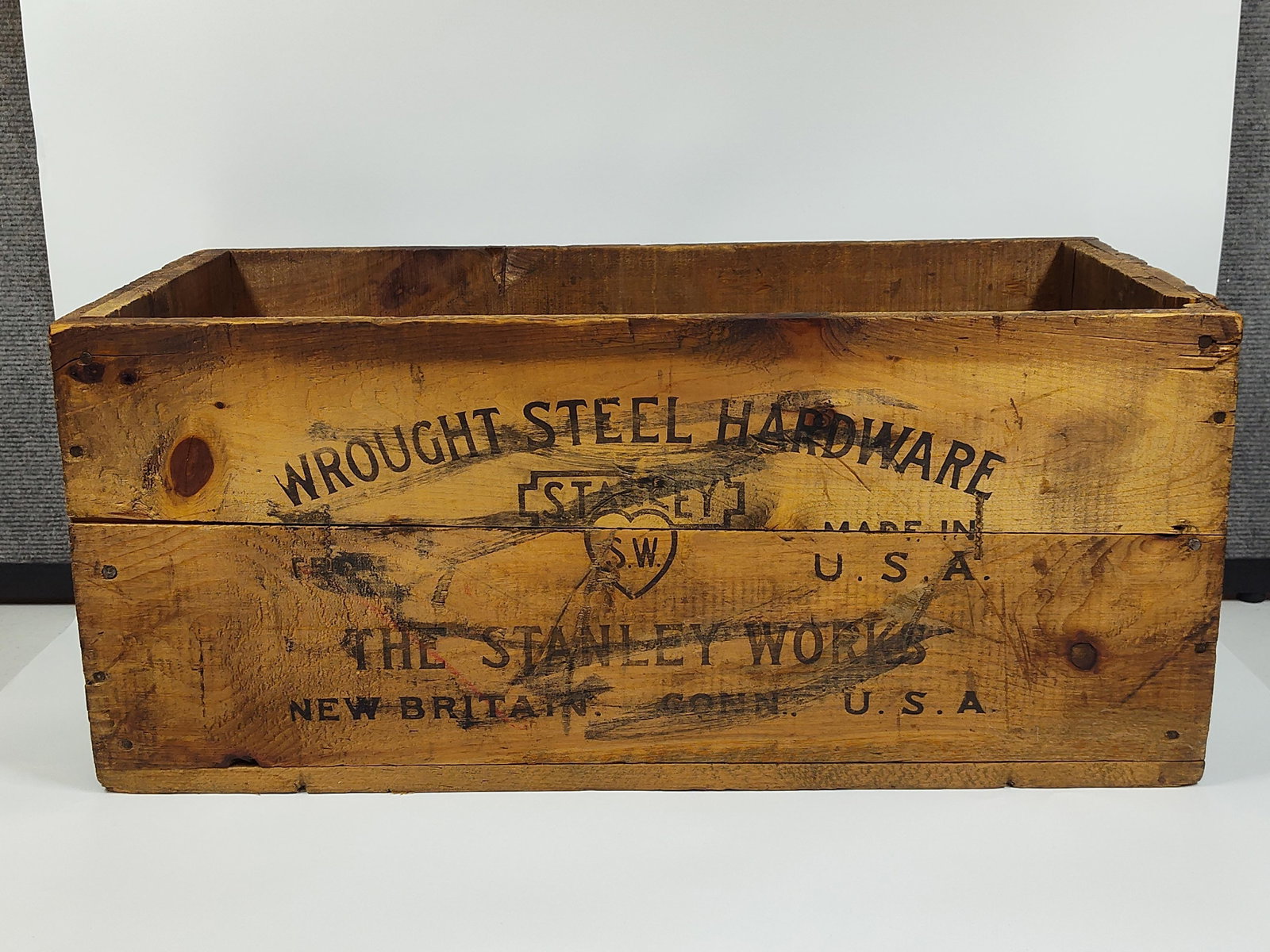Stanley Sweetheart Wooden Shipping Crate (1 of 6)