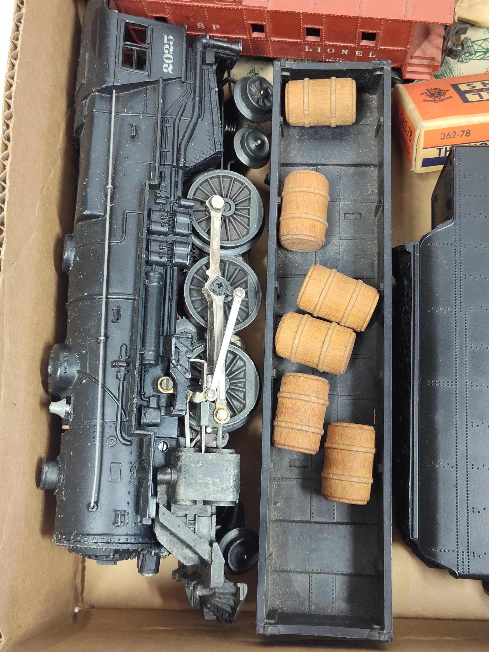 Lionel Train Set - 7