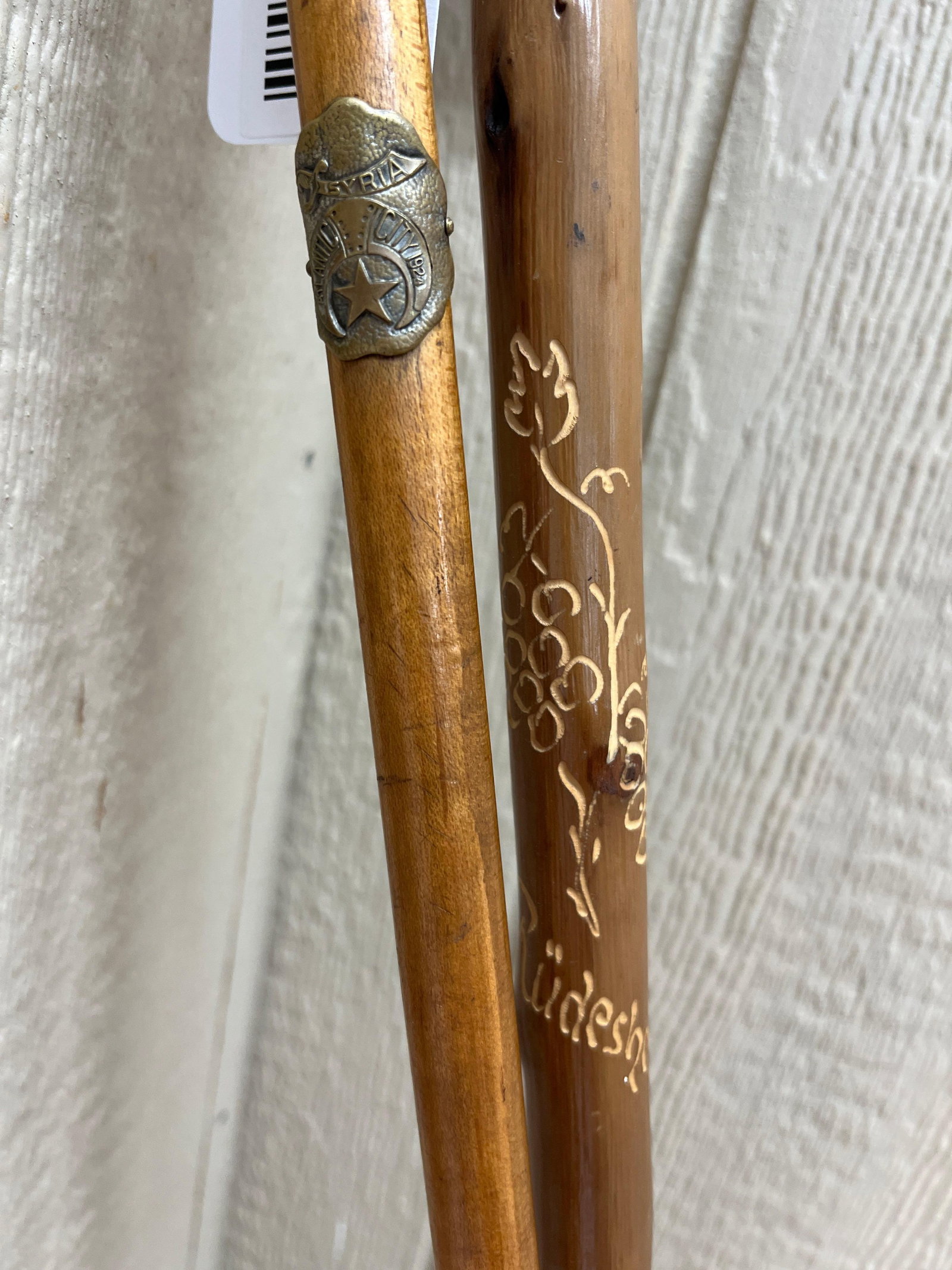 Knights of Templar & German Canes: Brass badge indicating Atlantic City 1924. German carved cane shows a brass point to end. Both are approx 38 inches