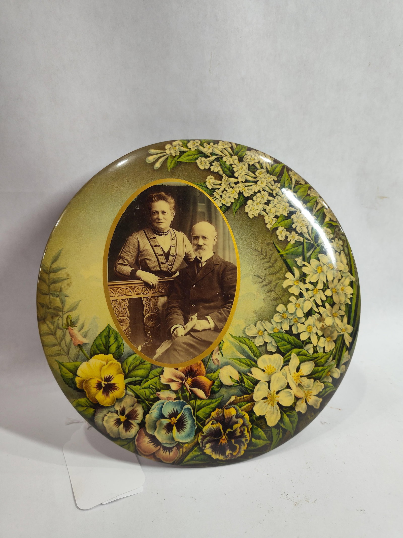 G F Eschwei Victorian Celluloid Easel Back Memorial Photo / Flue Cover (1 of 3)