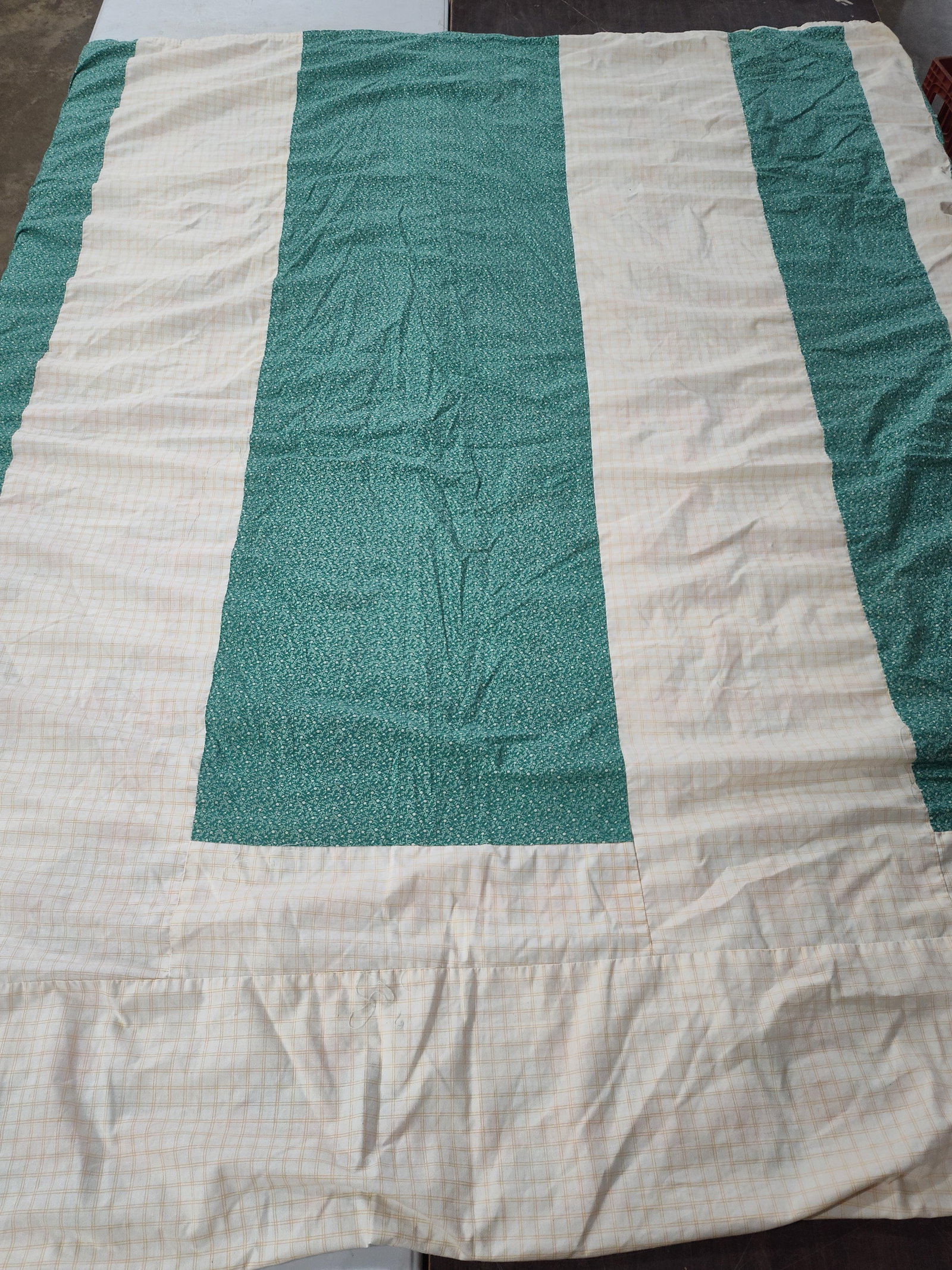 Vintage Hand Stitched Patchwork Quilt Topper - 3