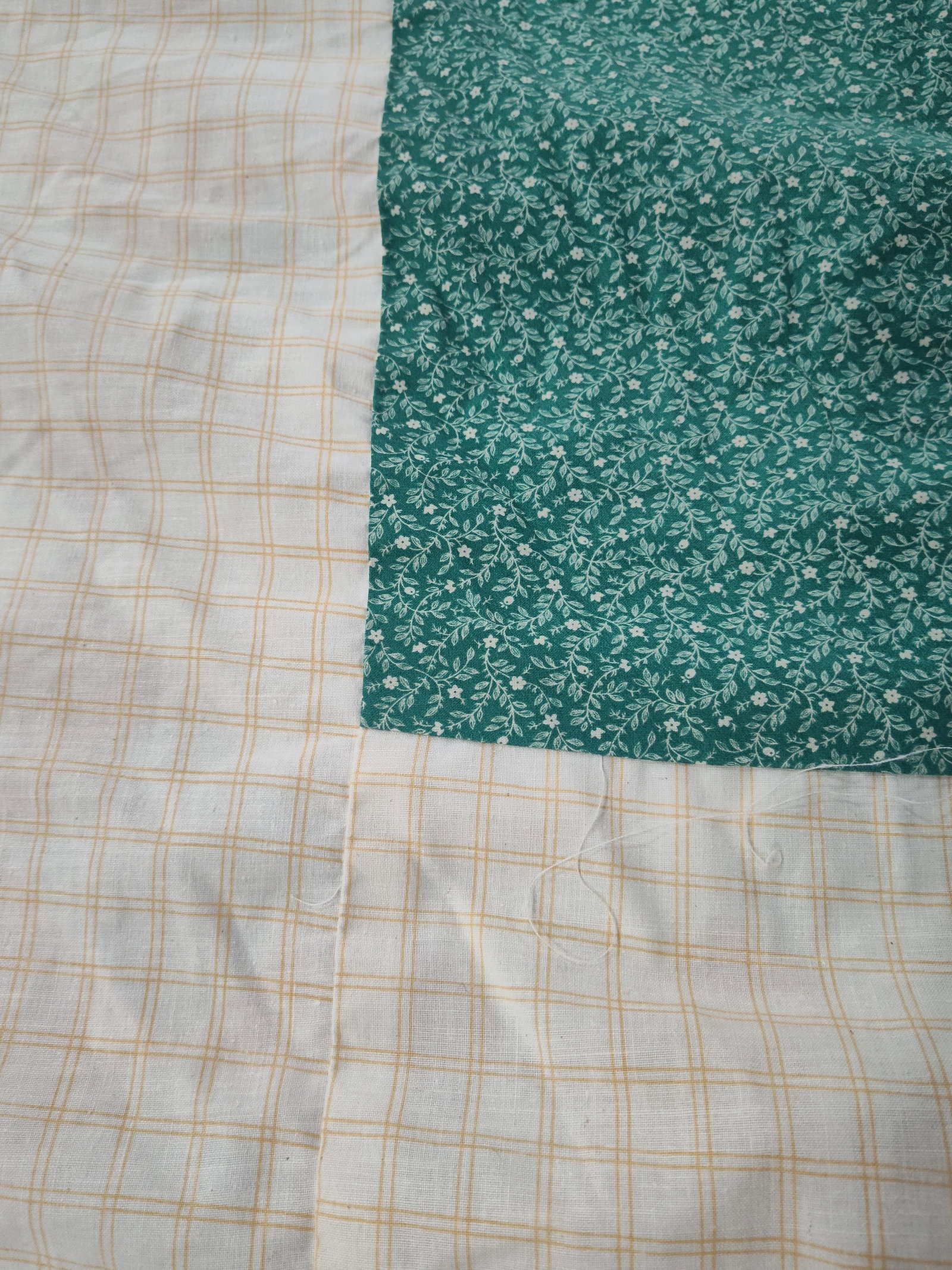 Vintage Hand Stitched Patchwork Quilt Topper - 4