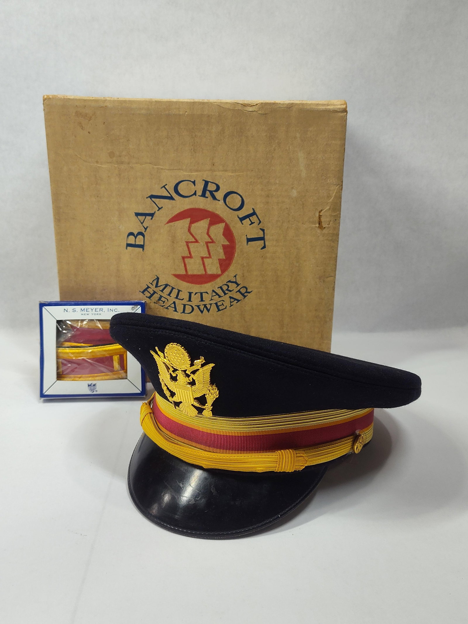 Bancroft Military Headwear US Army Officers Cap and Military Insignia (1 of 9)
