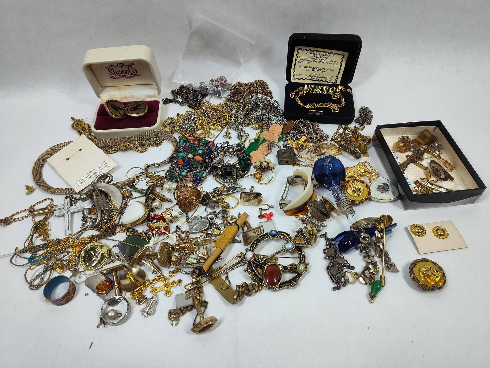 Huge Lot of Jewelry Inc Cuff Link, Tie Tacks, Rings, Earrings, Stones and More: This lot includes many jewelry items please note this lot is UNSORTED as well as untested and is loaded with treasures sure to be found