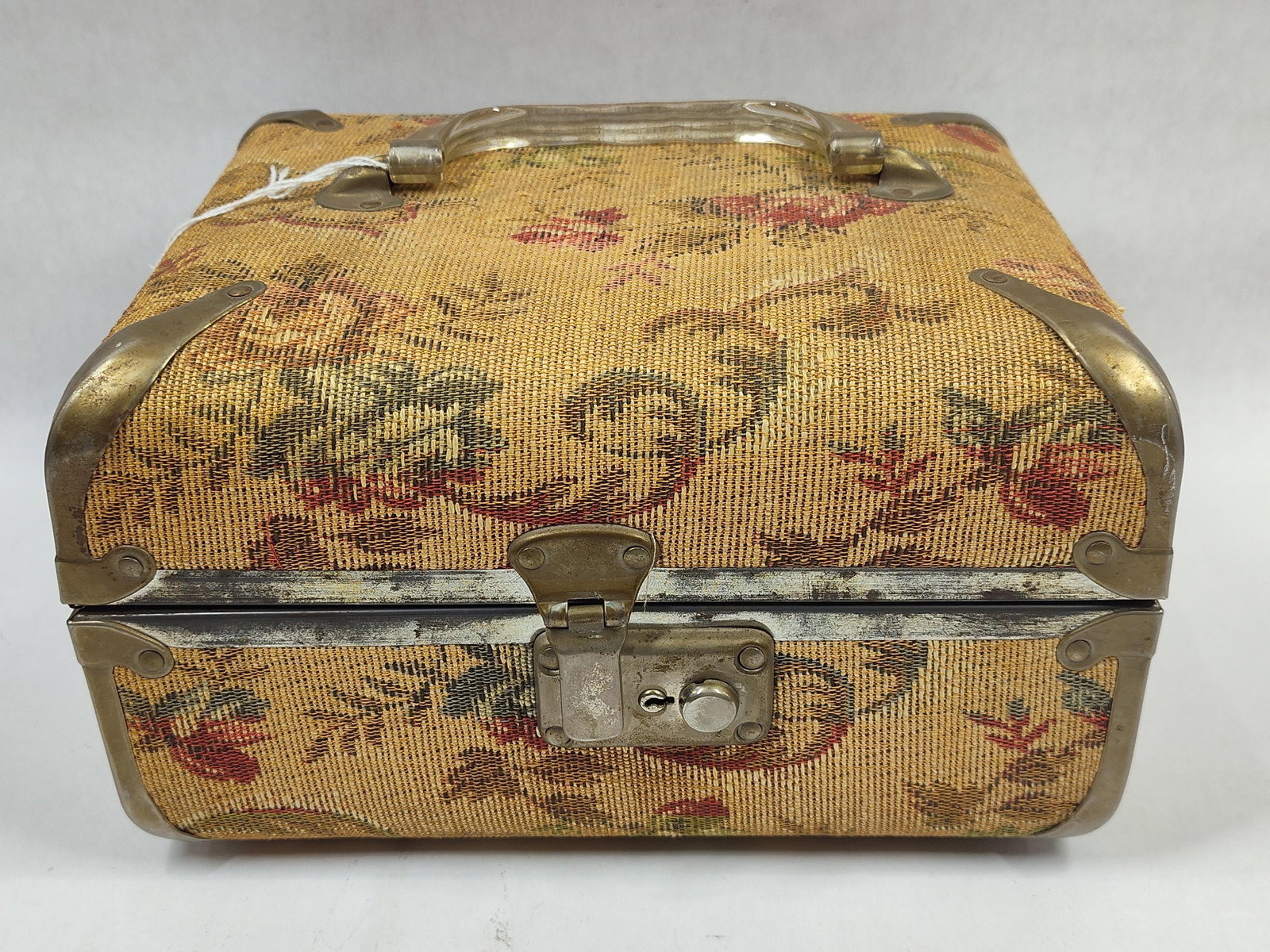 Floral Tapestry Italian Train Case: Great overall condition measuring 8 x 95