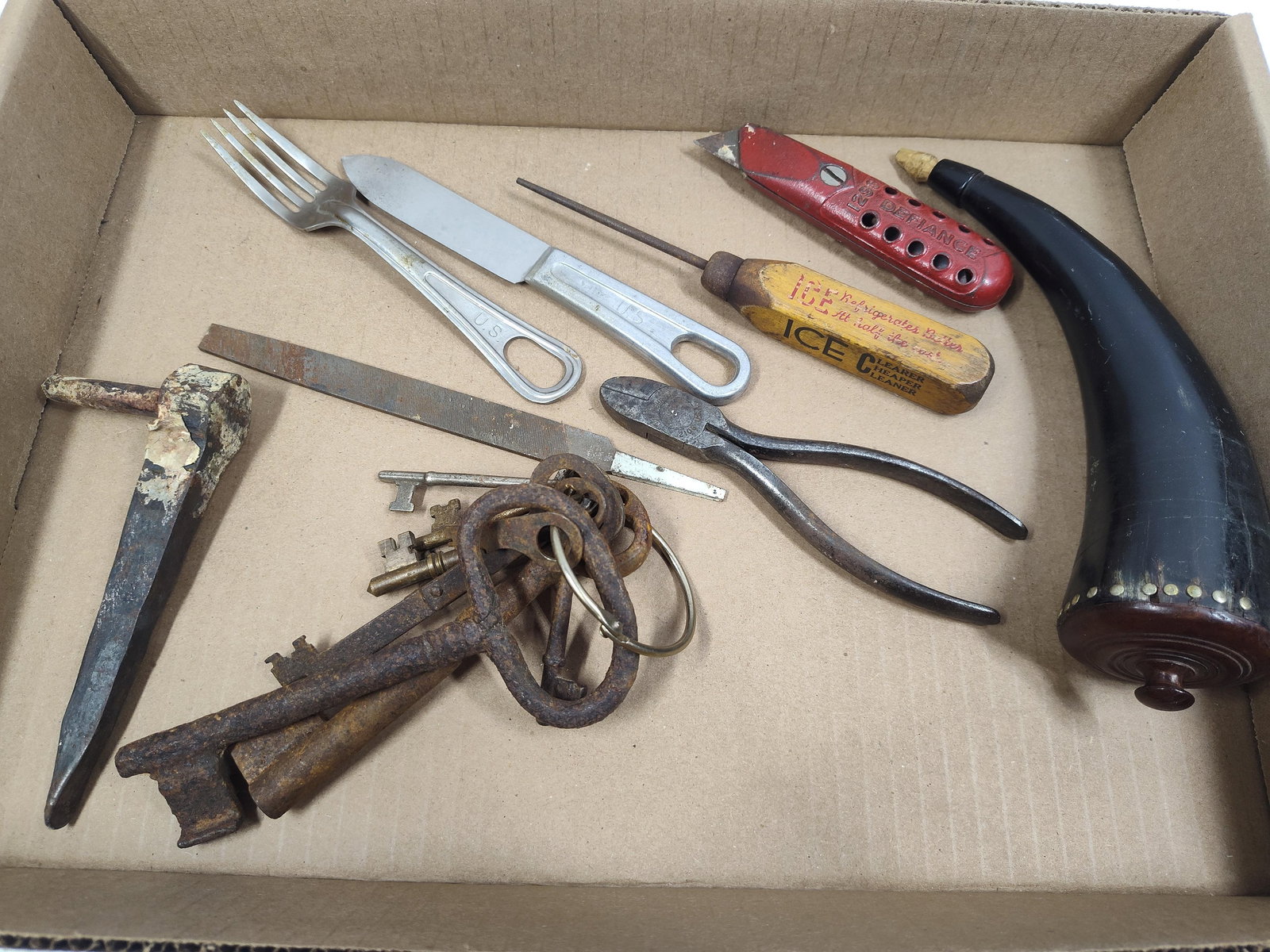 Powder Horn, US Military utensils, Tool, Skeleton Keys, and More: .