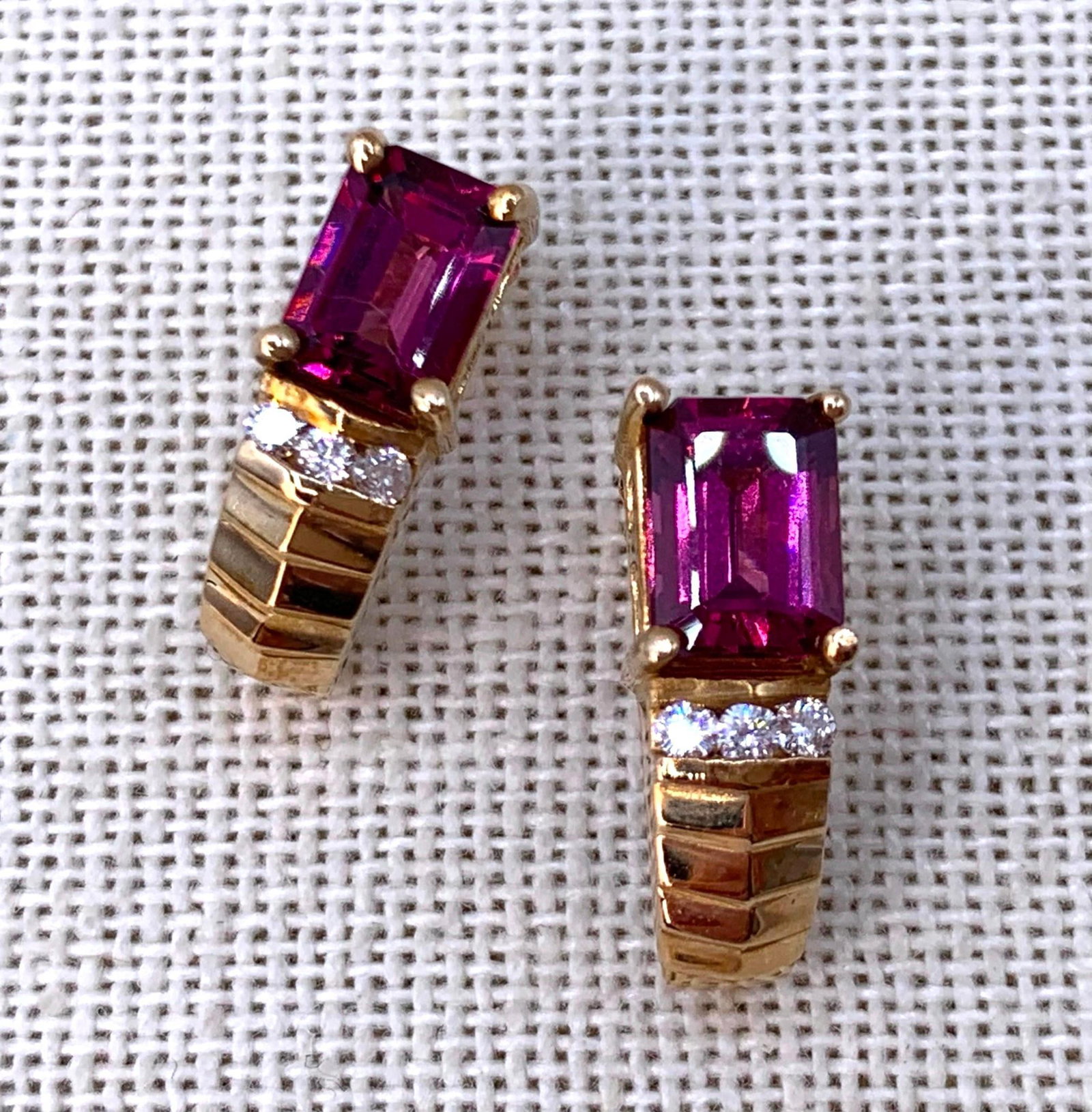 Radiant 14k Yellow Gold, Rhodolite Garnet & Diamond Curved Half Hoop Pierced Earrings: 14k hallmarks on each post, large 7x5mm emerald cut prong set Rhodolite Garnet, trio of sparkling 2mm Diamonds under each Garnet, 3.4 gram weight (Combined), 5/8 IN length, Stunning!