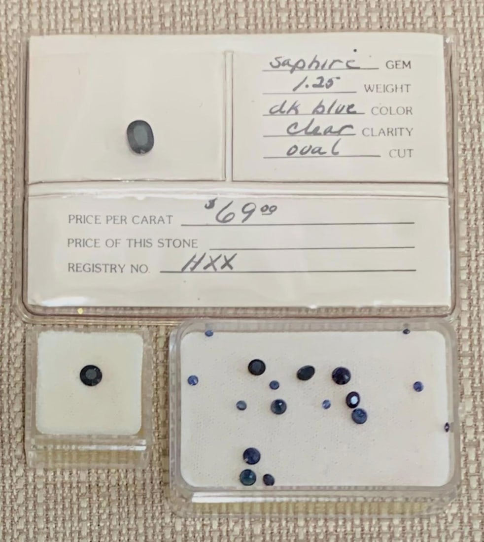 19 pc Dark Blue Sapphire Unmounted Jewelers Gemstone Collection (1 of 9)
