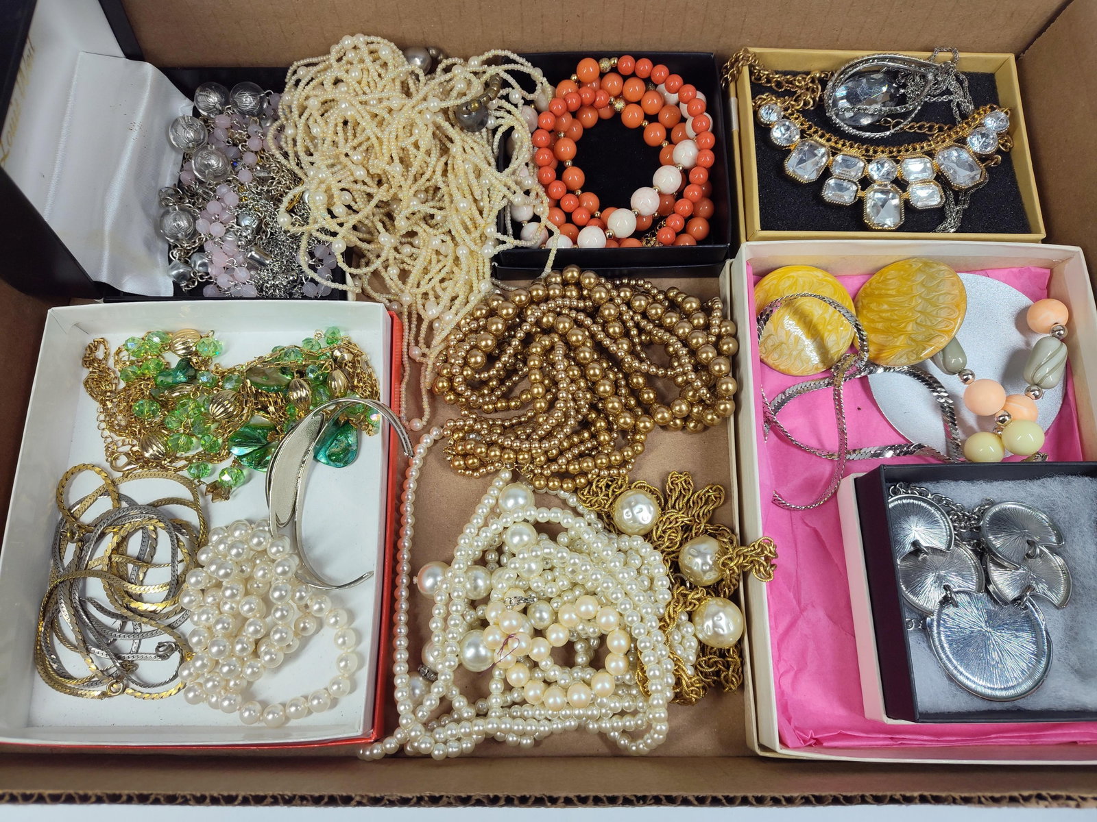 Vintage Estate Jewelry Collection Inc. Pearls, Rhinestones, Stones, Gems and More: Great unsorted and untested jewelry lot