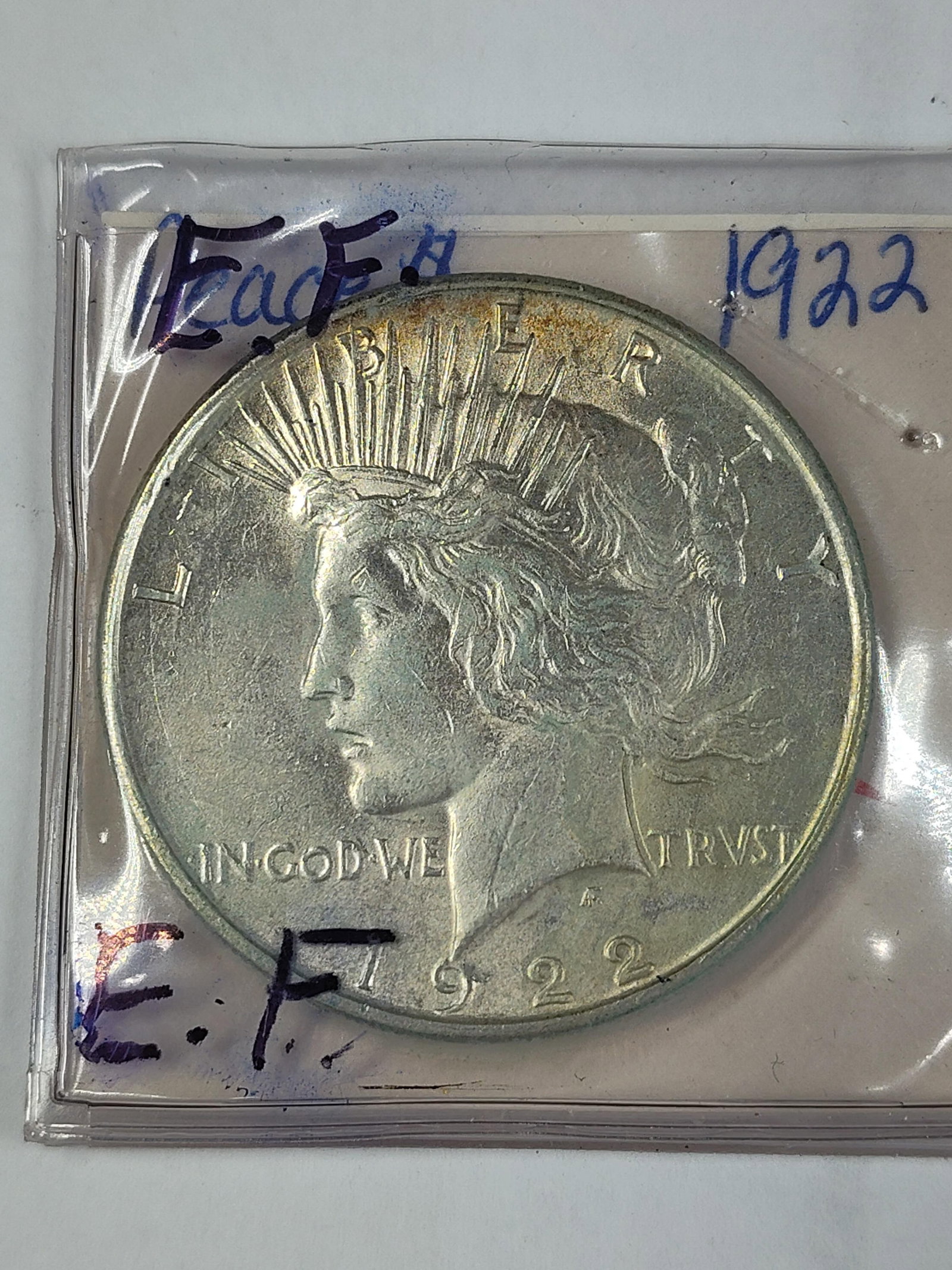 1922 Peace Silver Dollar: EF