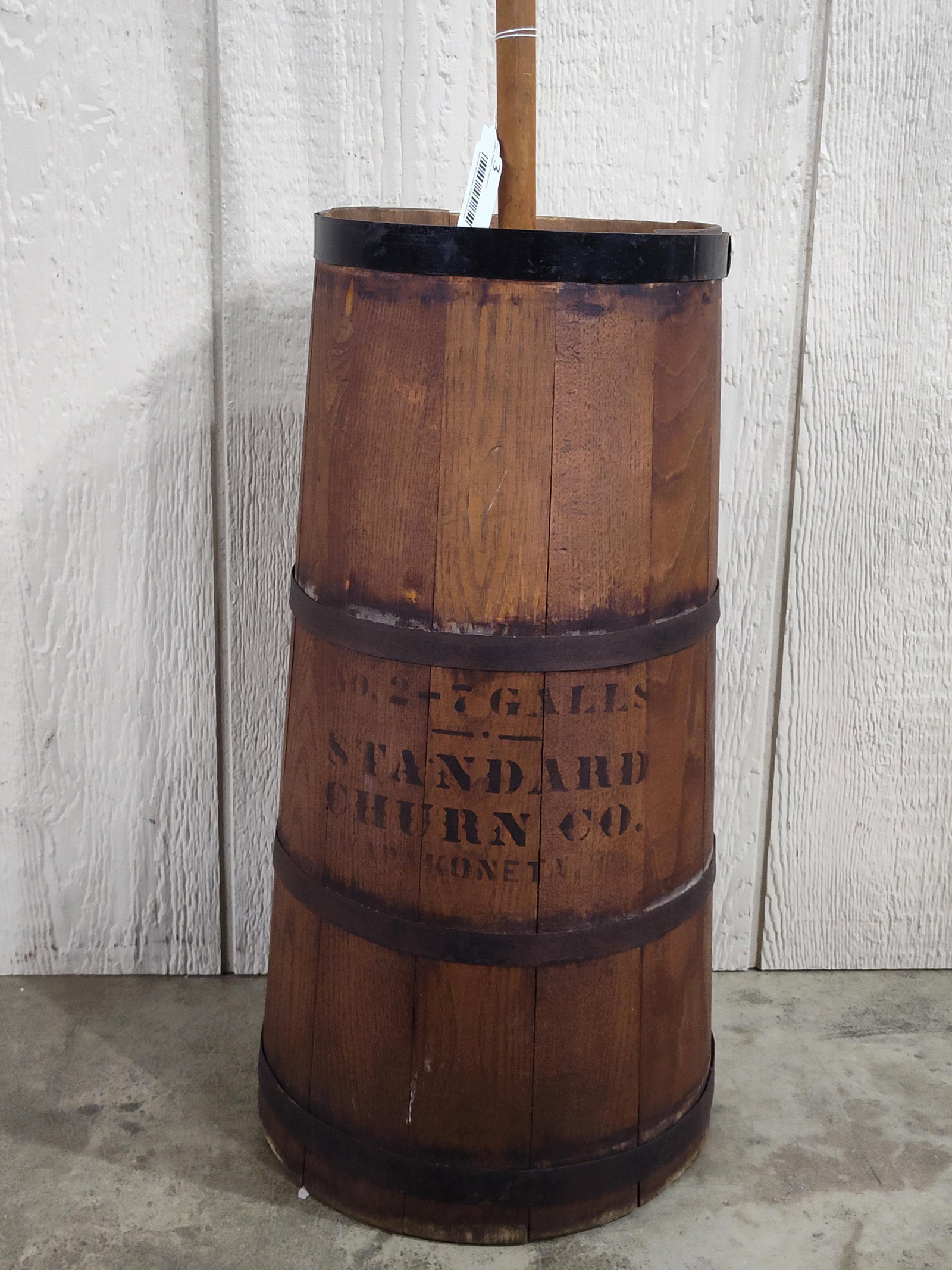 Standard Churn Co No.2 Oak Staved Dasher Churn: With nice stenciled graphics! 22.5in tall.
