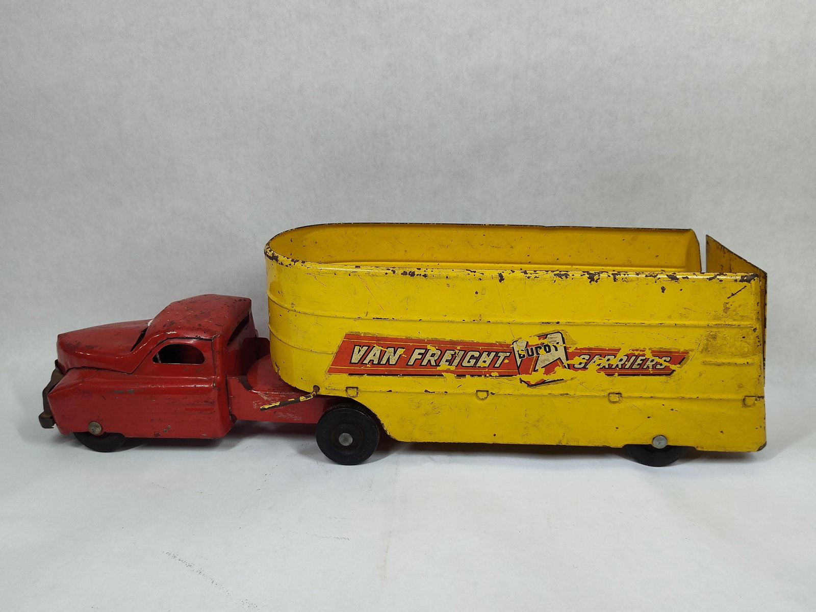 Buddy-L Van Freight Carriers Semi: Shows some wear to original paint but is a nice straight piece! 20in long.
