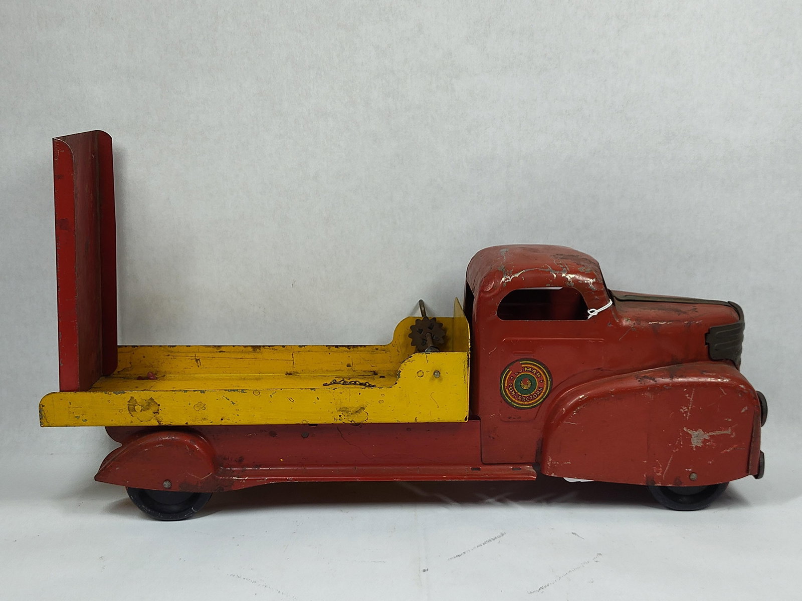 1940s Marx Lumar Contractors Flatbed Truck (1 of 8)