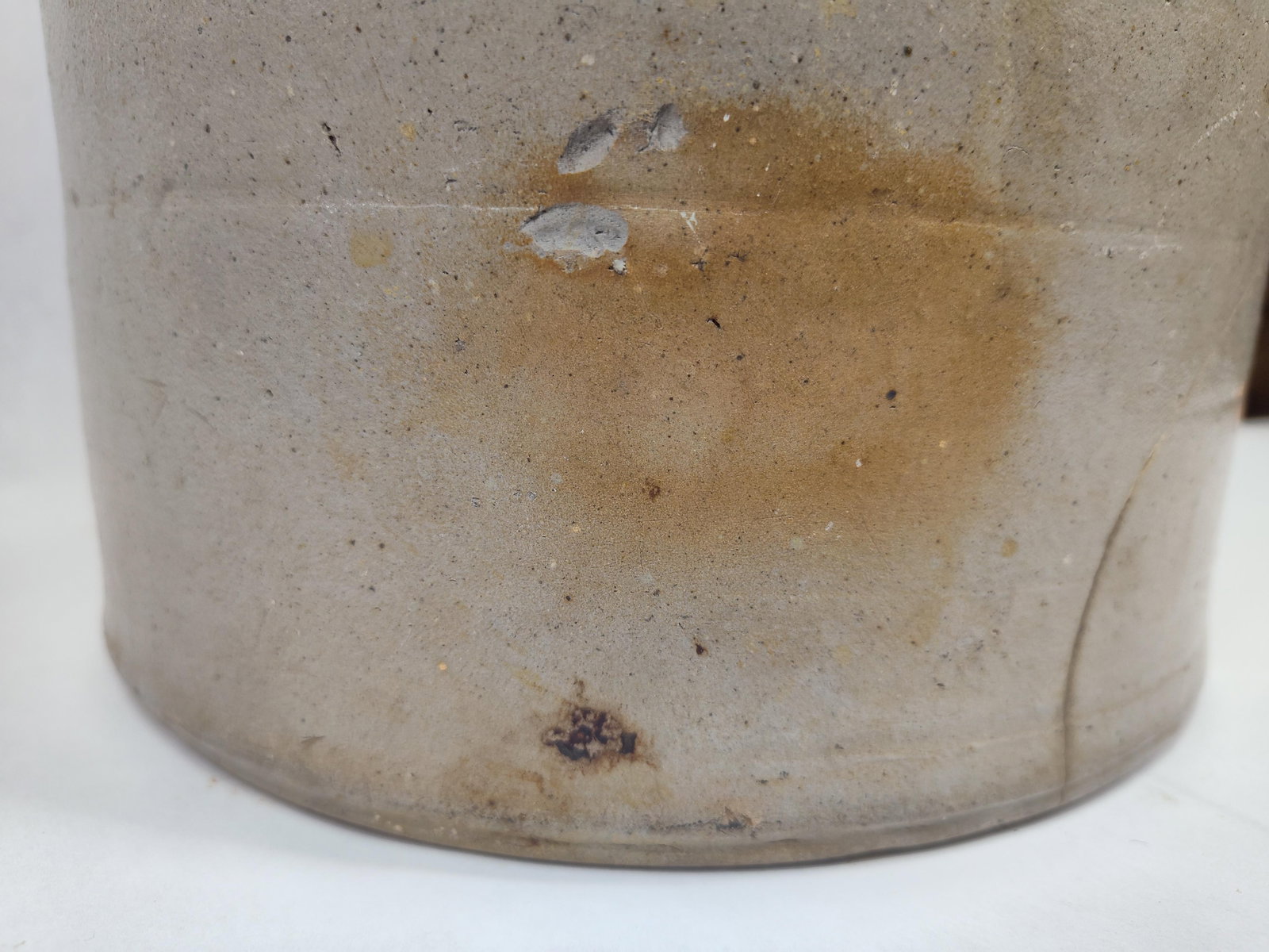 Decorated 4-gal stoneware Dasher churn - 7