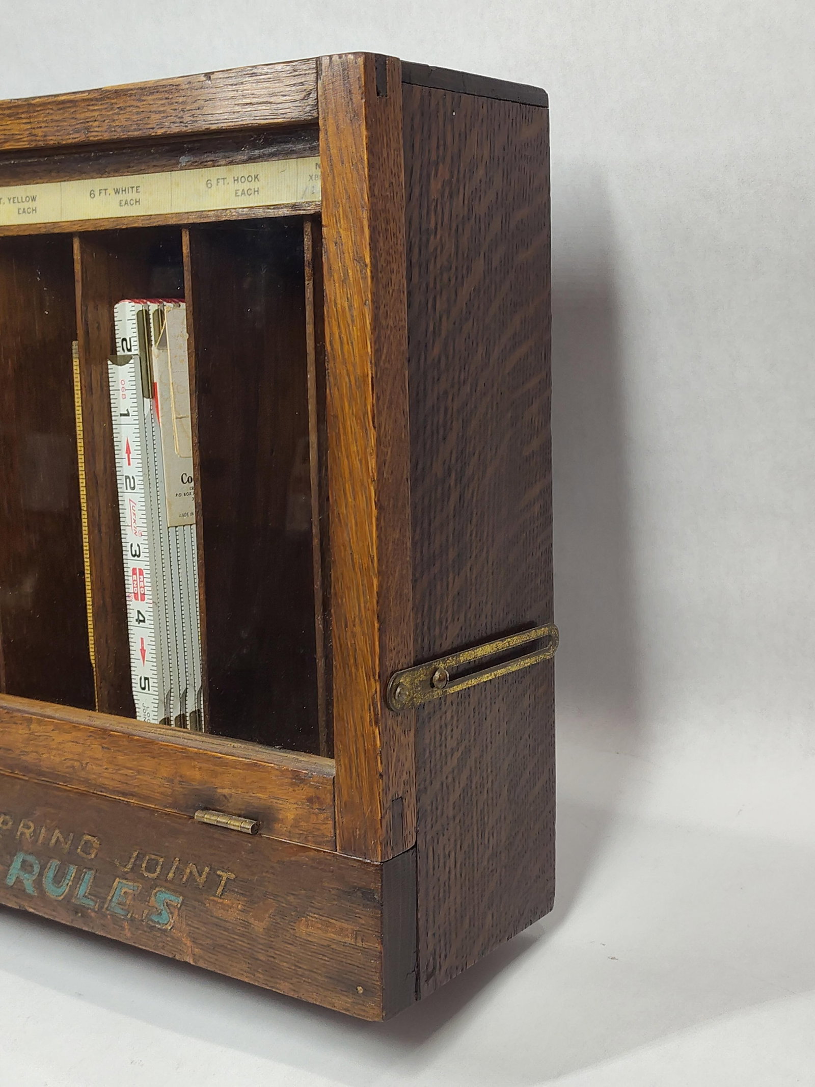 Lufkin Spring Joint Rules Oak Display Case - 3