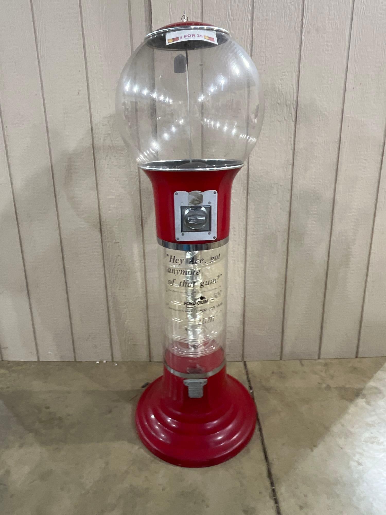Large Spin Bottom Gum Ball Machine (1 of 6)