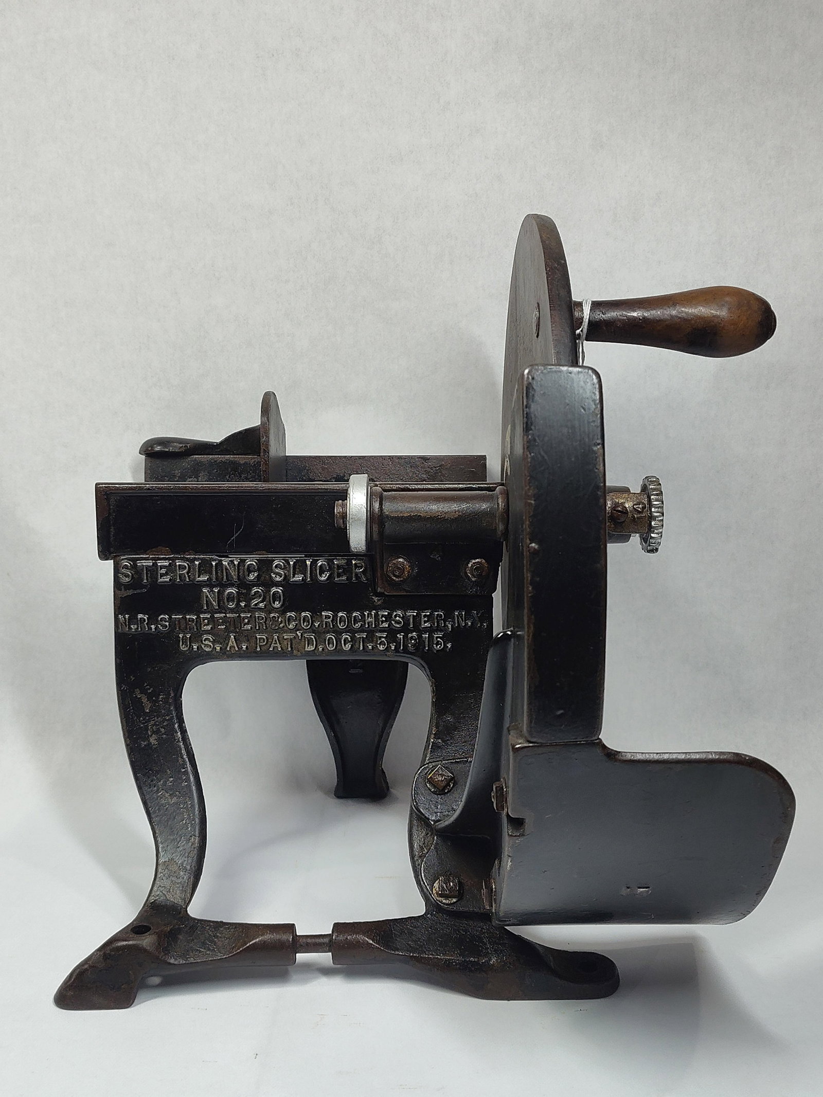 Early Hand Crank Sterling Slicer No.20: Appears to be in good original condition! Pat. 1915. Approximately 13in wide 17in deep 16in tall.
