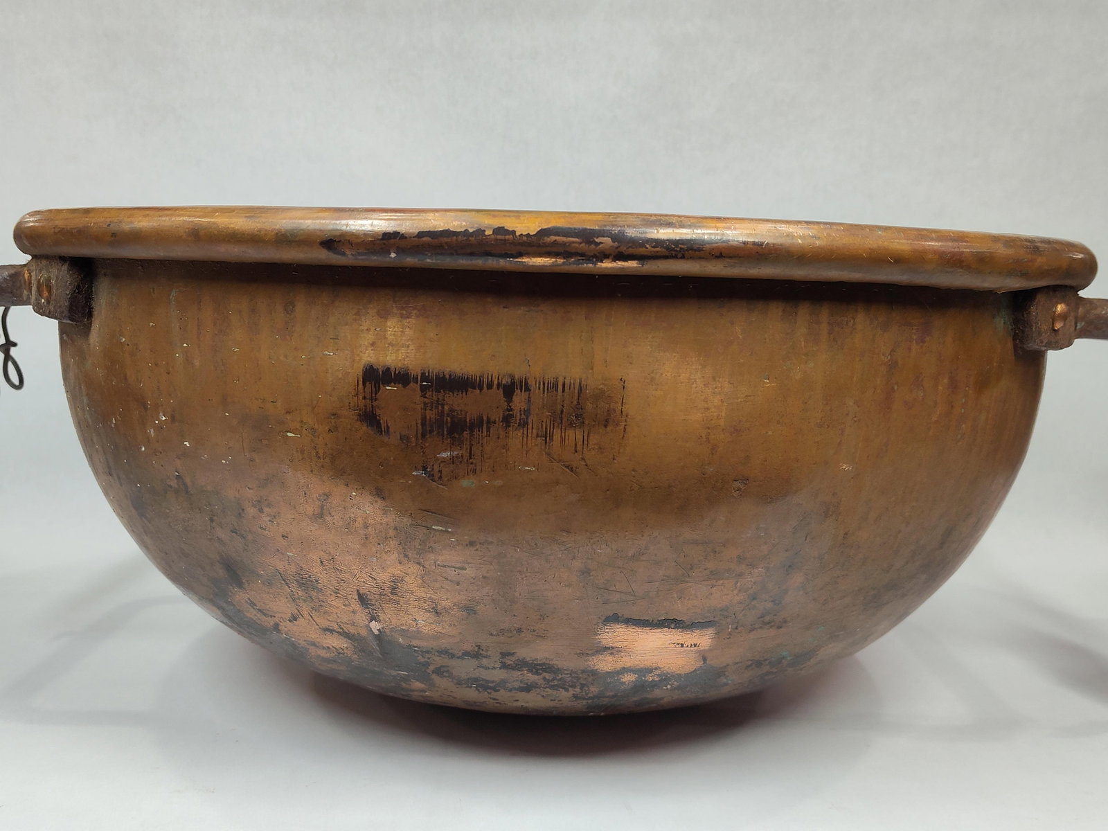 Nice Copper 2-Handled Candy Kettle - 2
