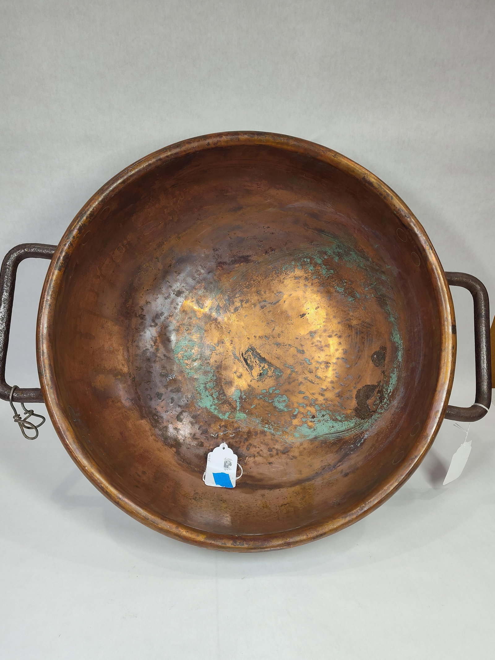 Nice Copper 2-Handled Candy Kettle - 3