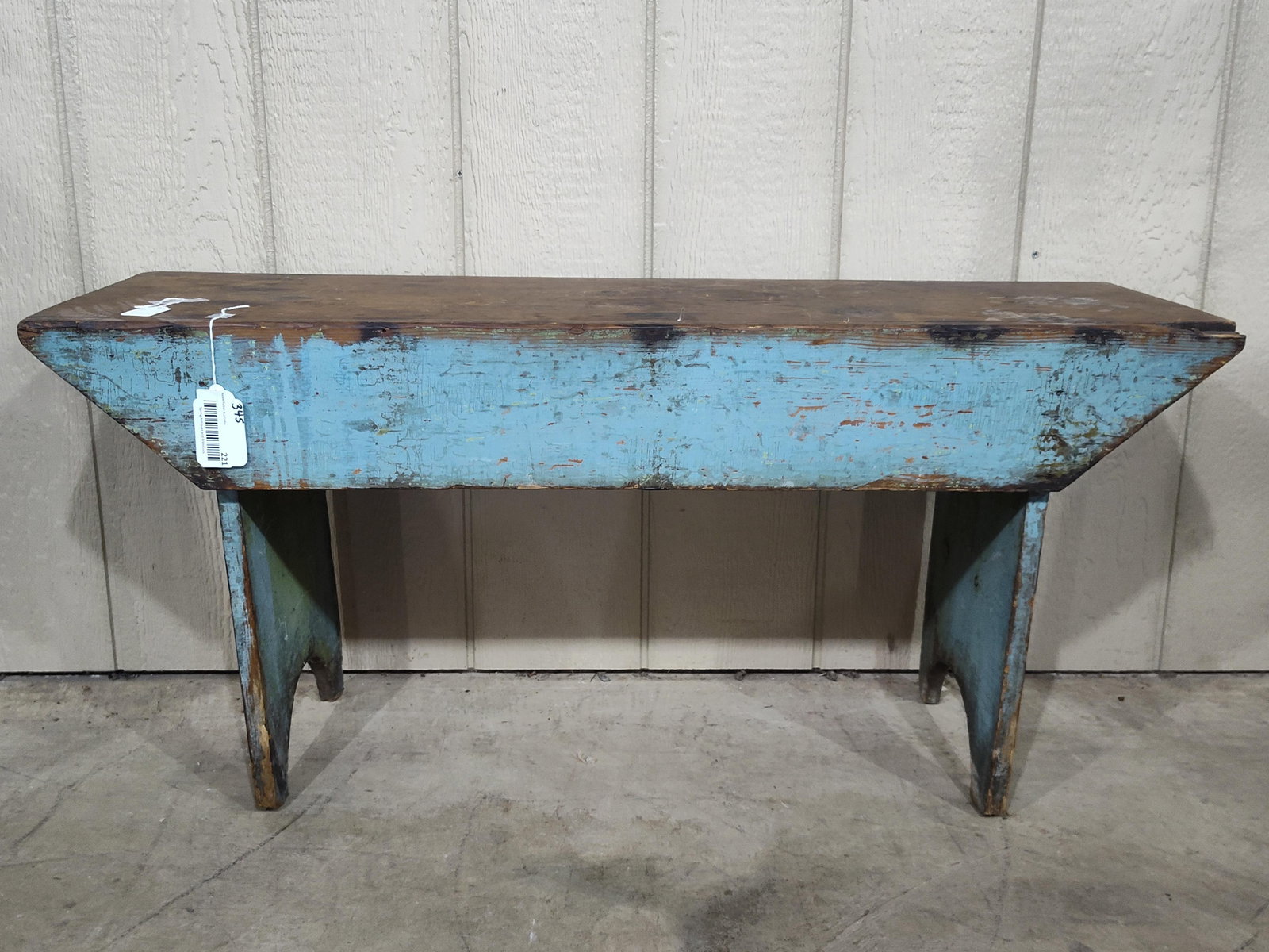 Great Primitive Blue Painted Bench: Has a small splinter on top right corner. With awesome blue paint!! 40in long 18.5in high.