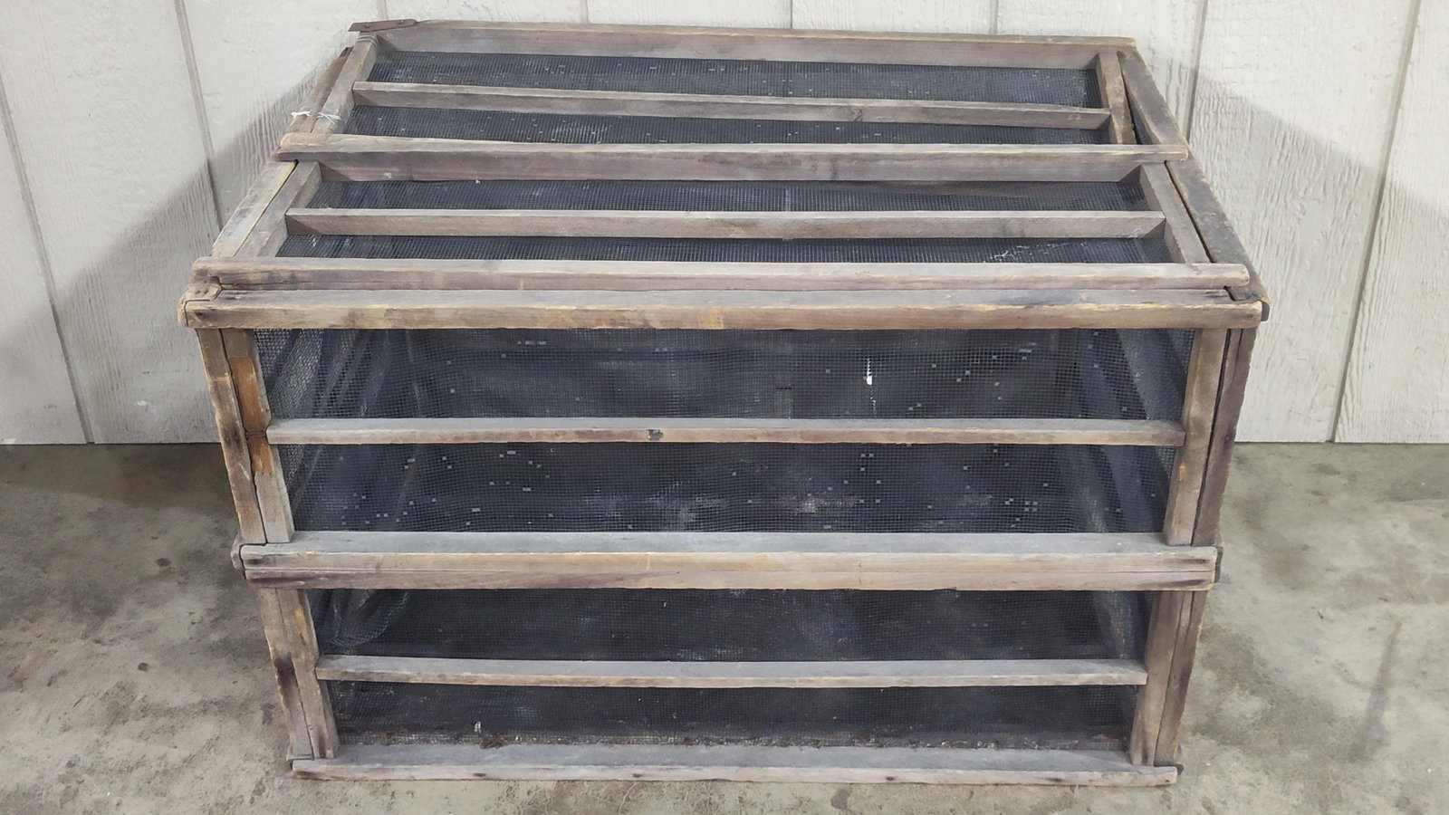 Primitive Popcorn Drying Bin: 31in long 21in wide 19in tall.