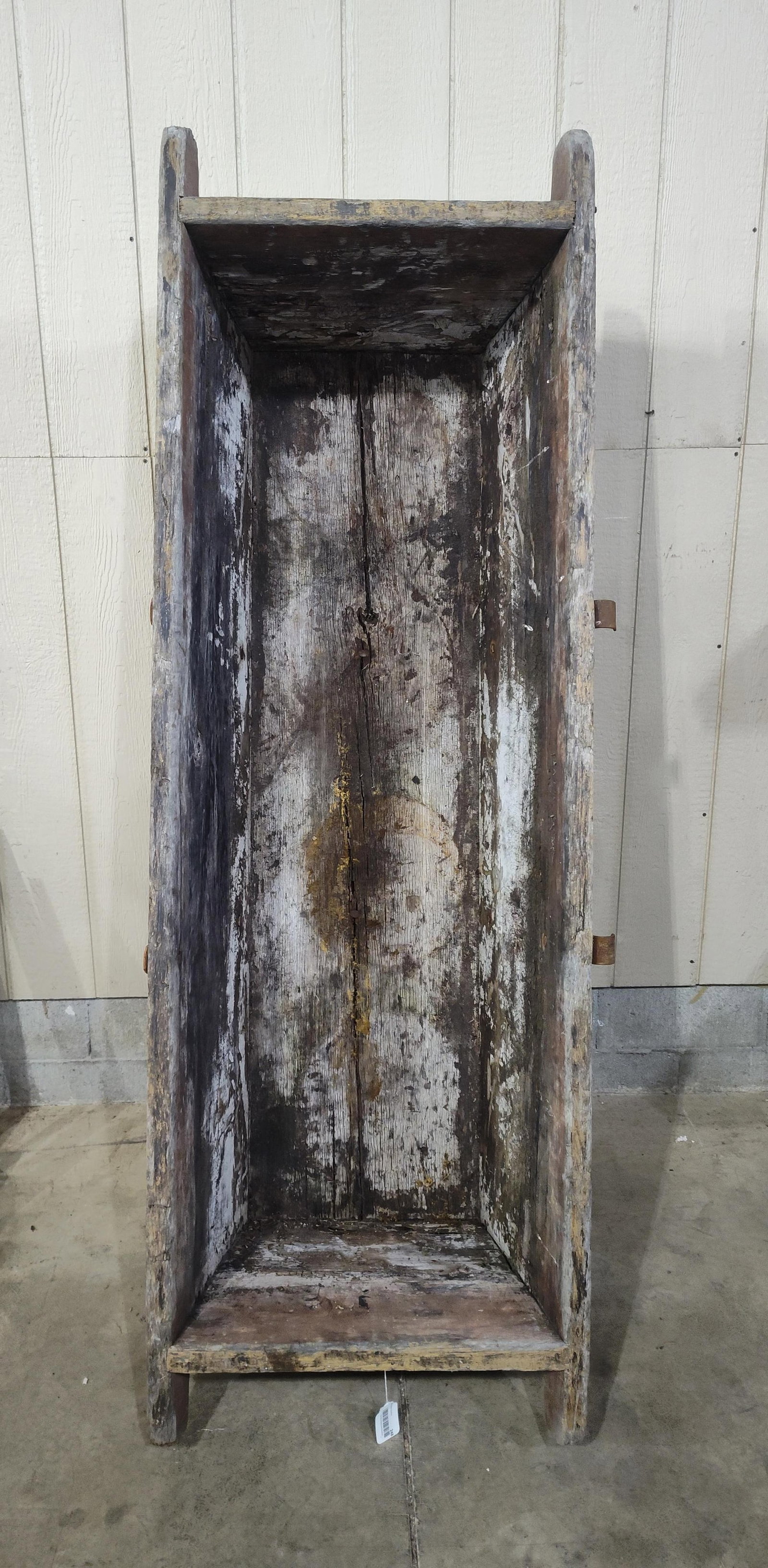 Large primitive scalding trough: 26.5in wide 78in long 20.5in high.