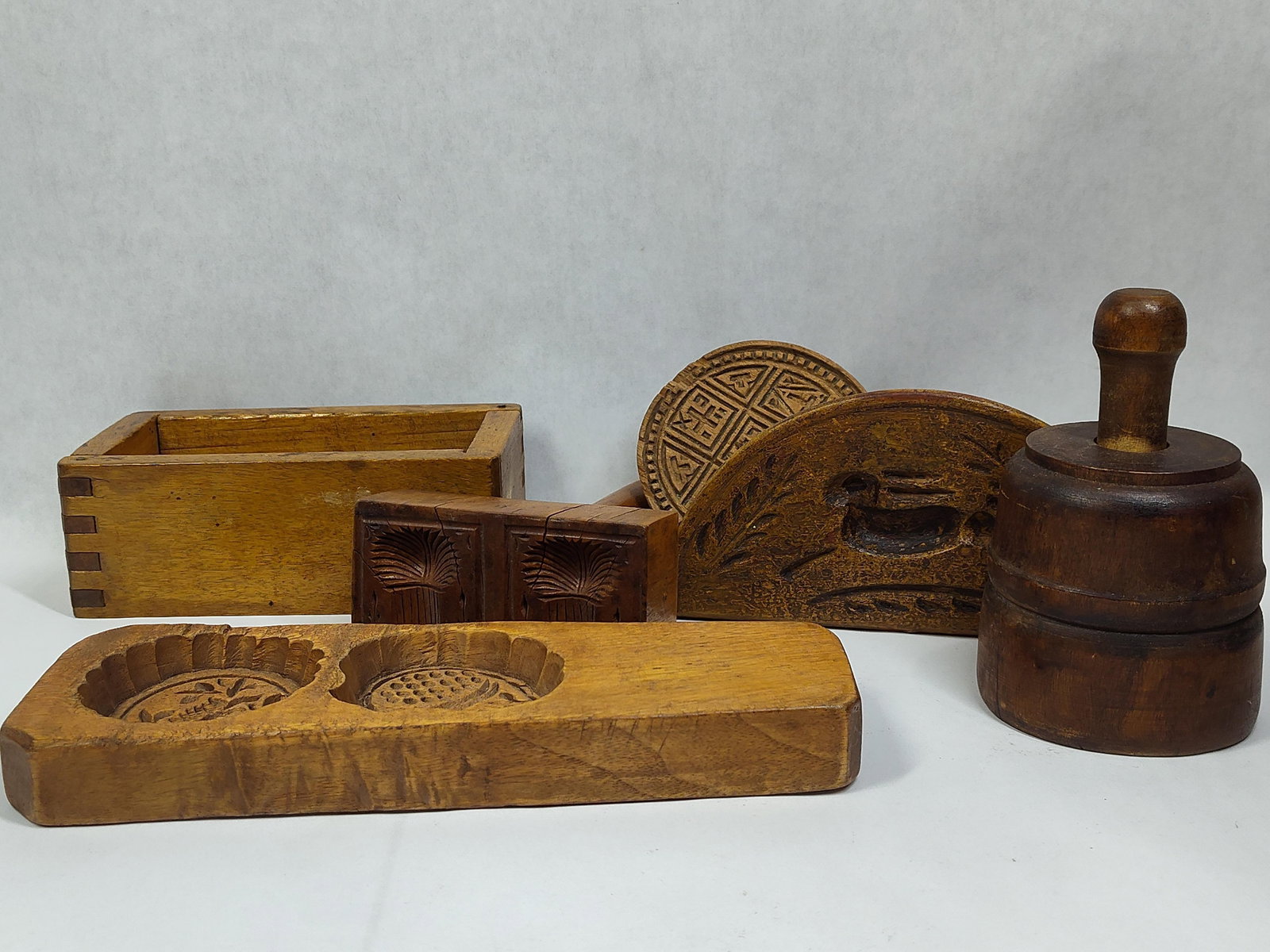 6- Various Butter Molds & Stamps (1 of 9)