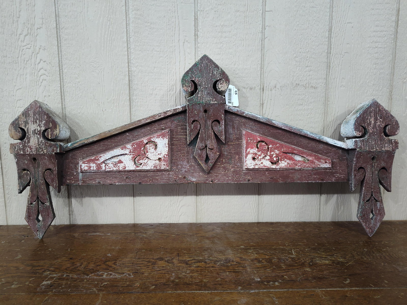 Ornate Architectural Trim Piece in original paint: Great early all intact architectural piece in excellent crackled paint!! 42.5in long 21in high.