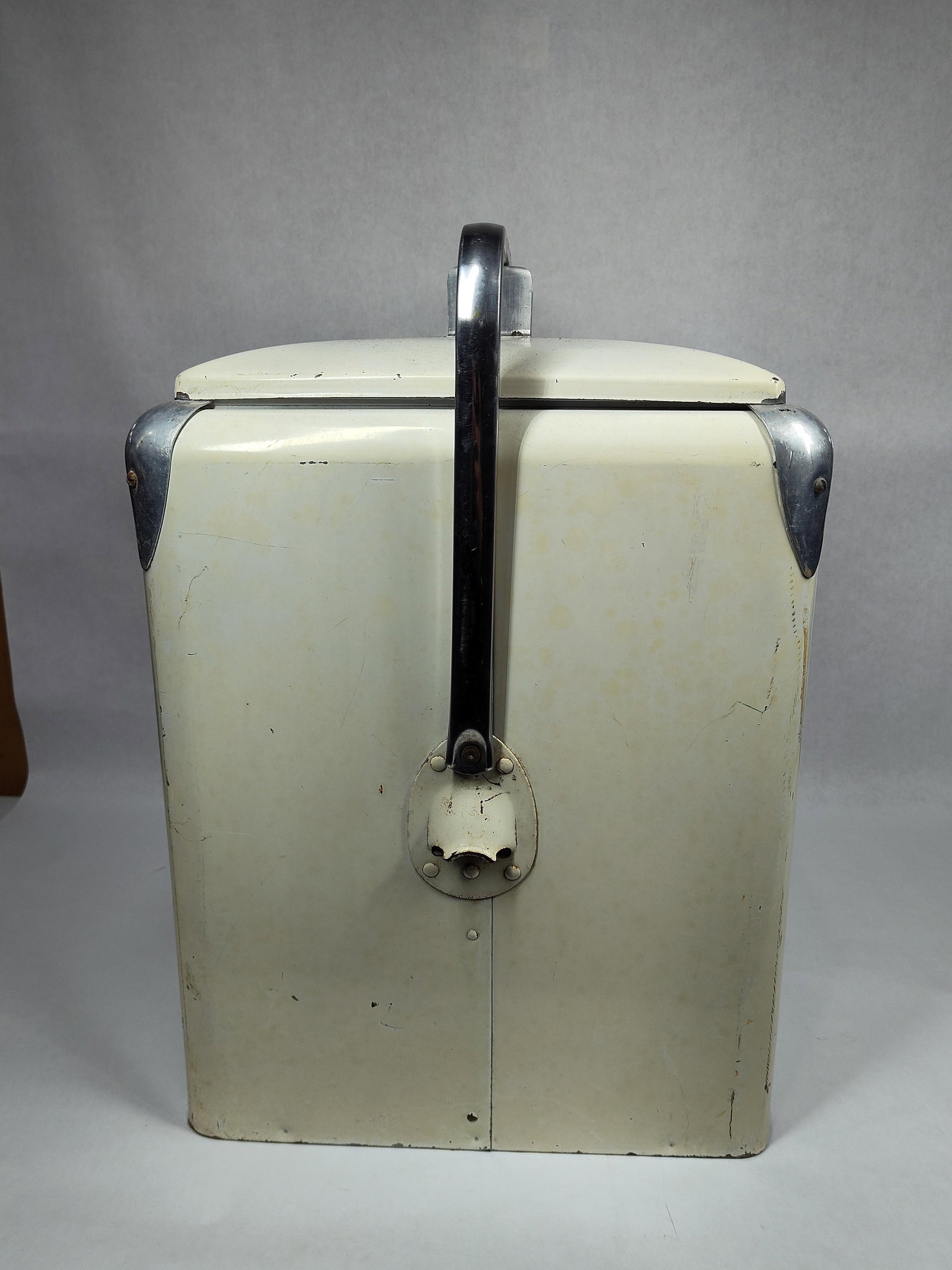 Progress Refrigerator Co 7up Cooler - 8
