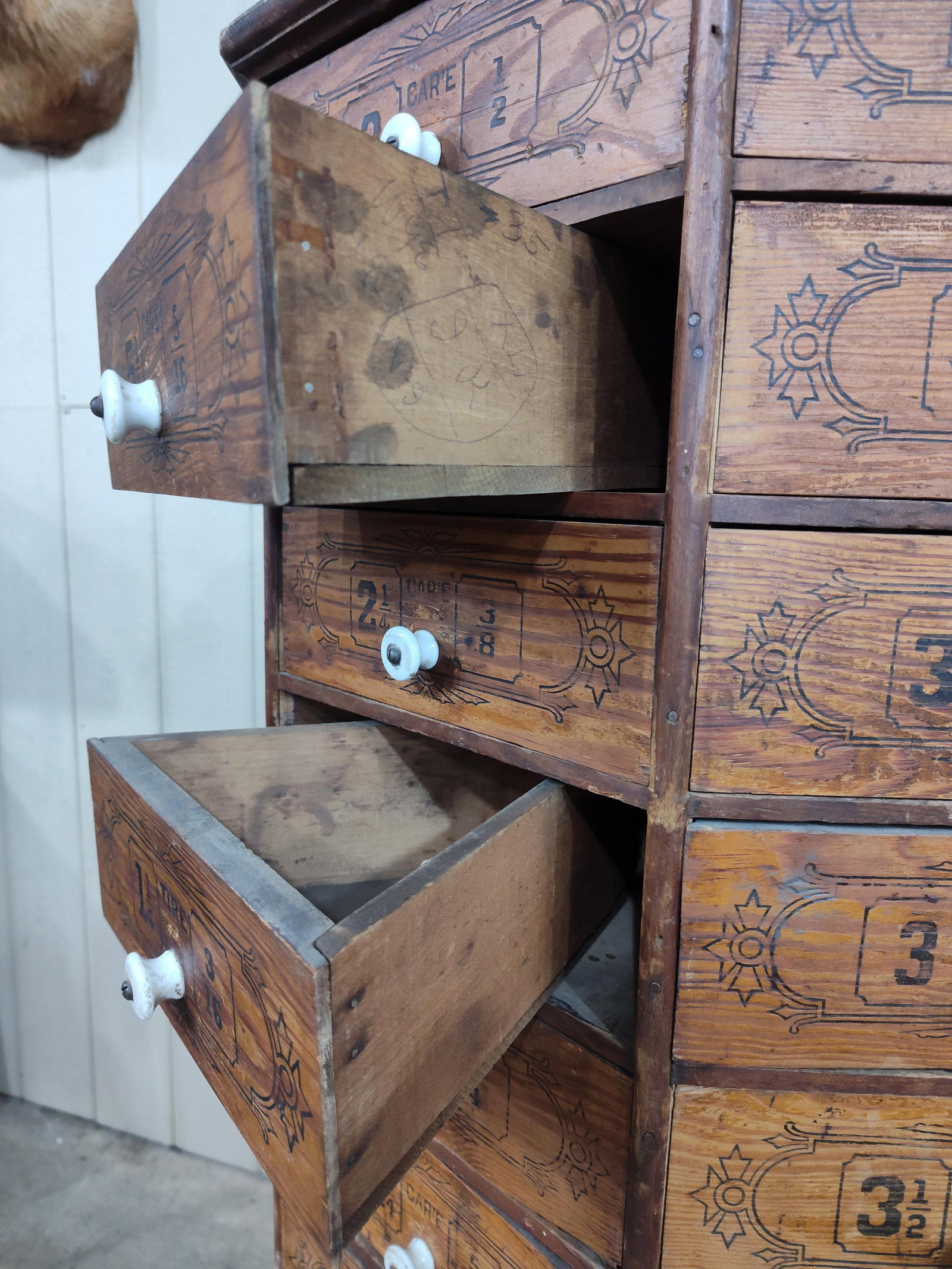 Outstanding Octagonal 98drw Rotating Hardware Cabinet - 2
