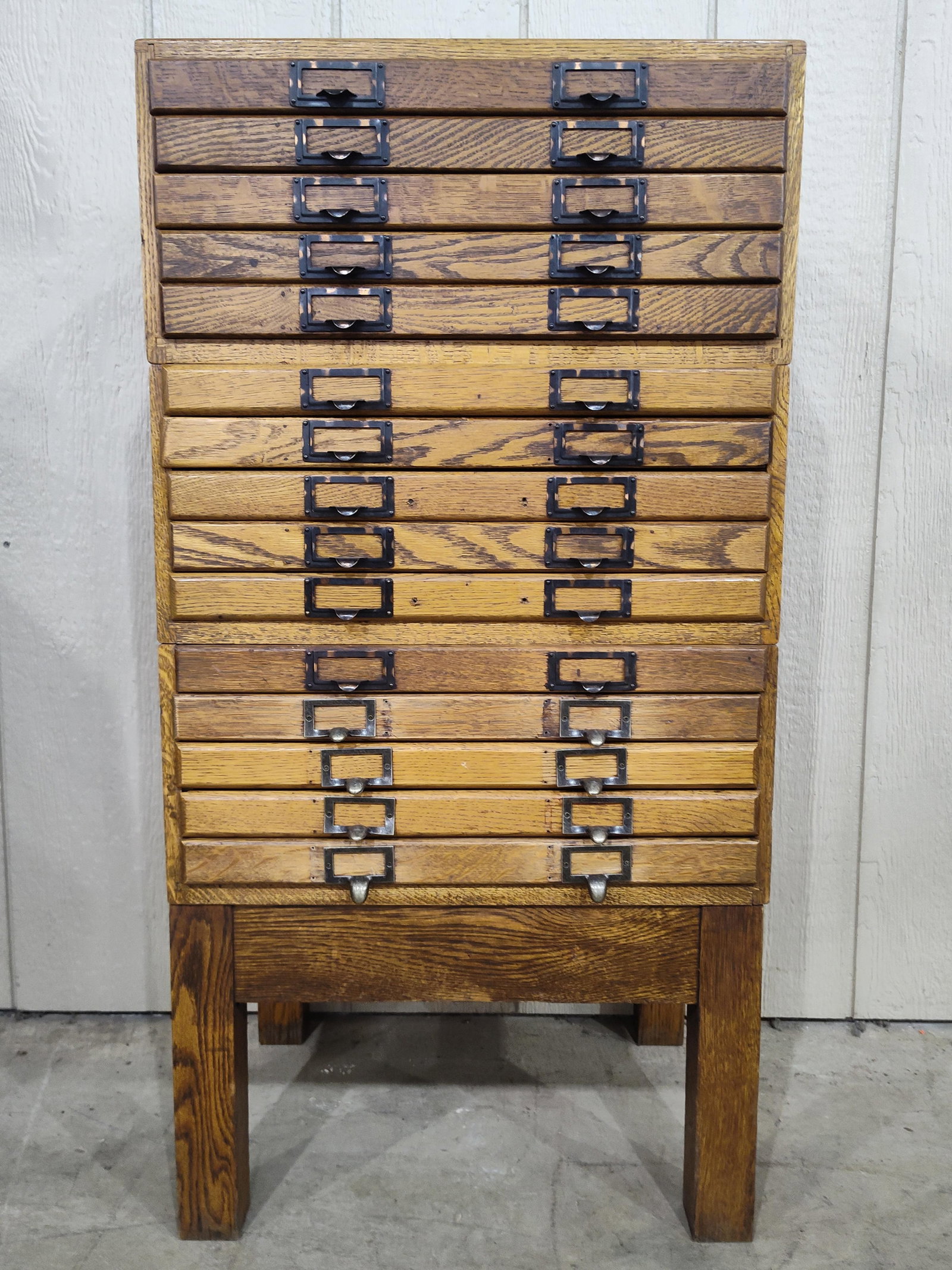 Excellent Oak 15-drw Stackable Printers Cabinet: 3 stackable sections with 5 drawers each on base in beautiful condition!! 20in wide 16in deep 39in tall.