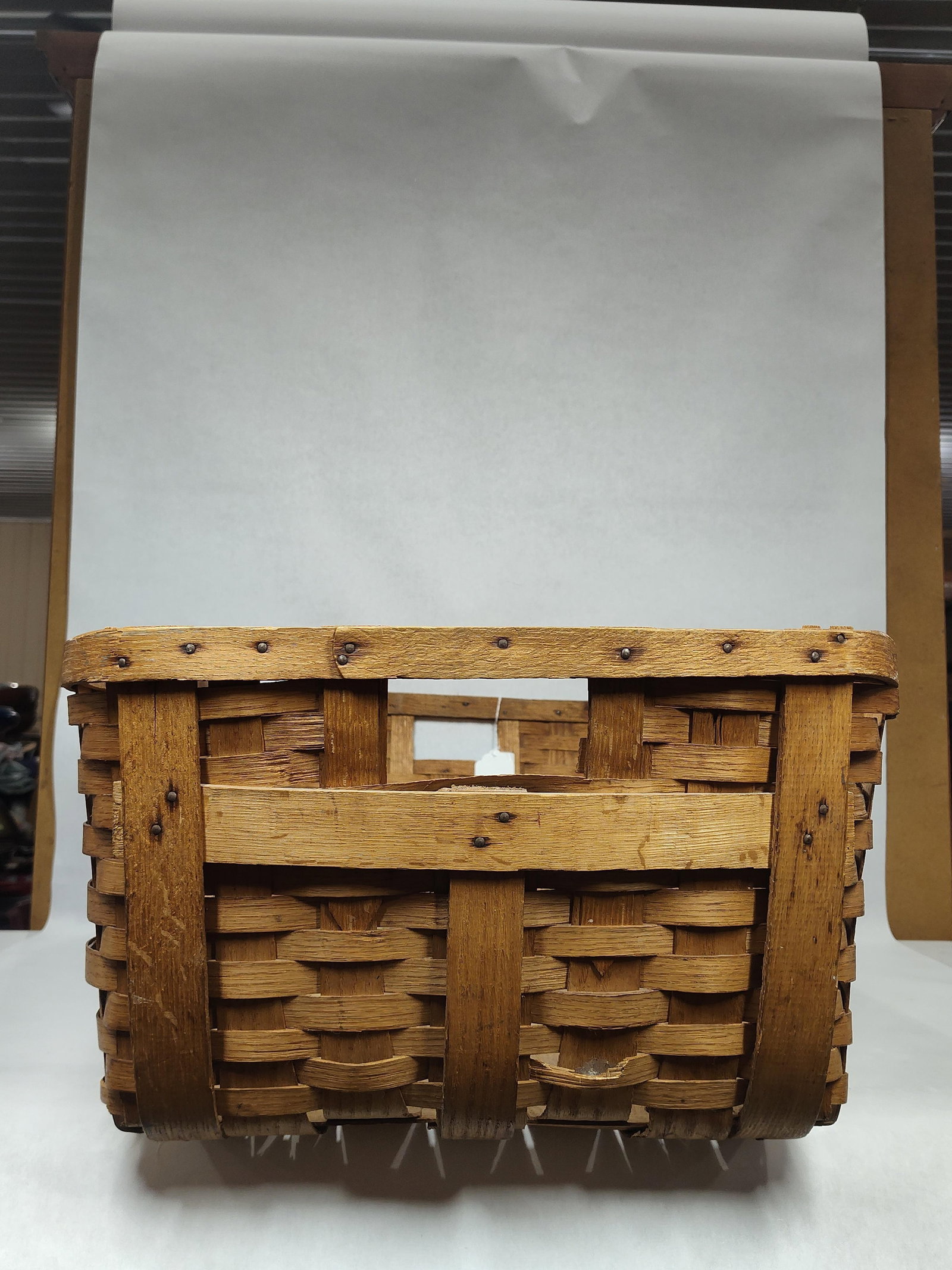 Large primitive gathering basket - 3