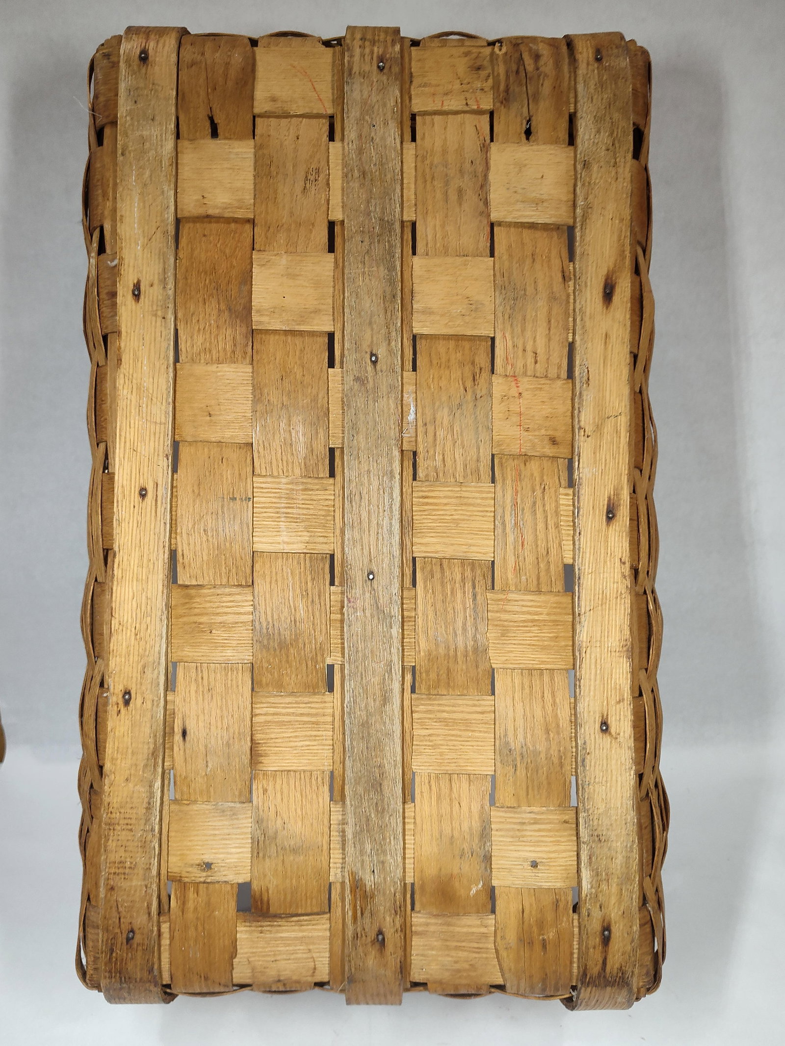 Large primitive gathering basket - 4