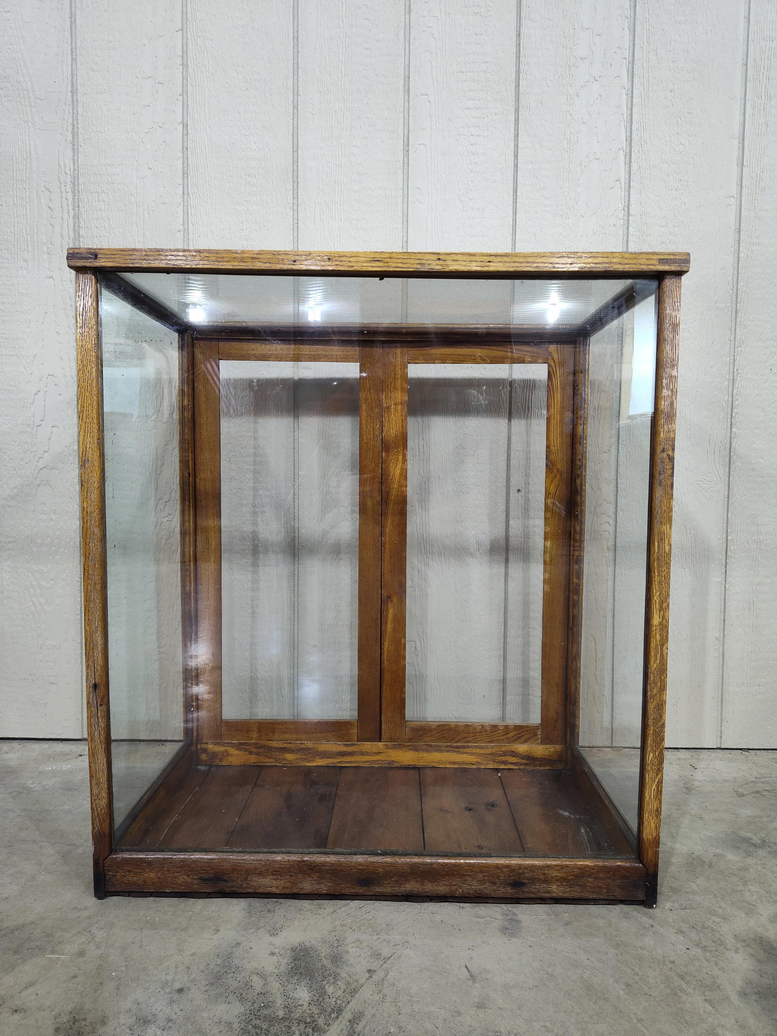 Oak Country Store Countertop Showcase (1 of 6)