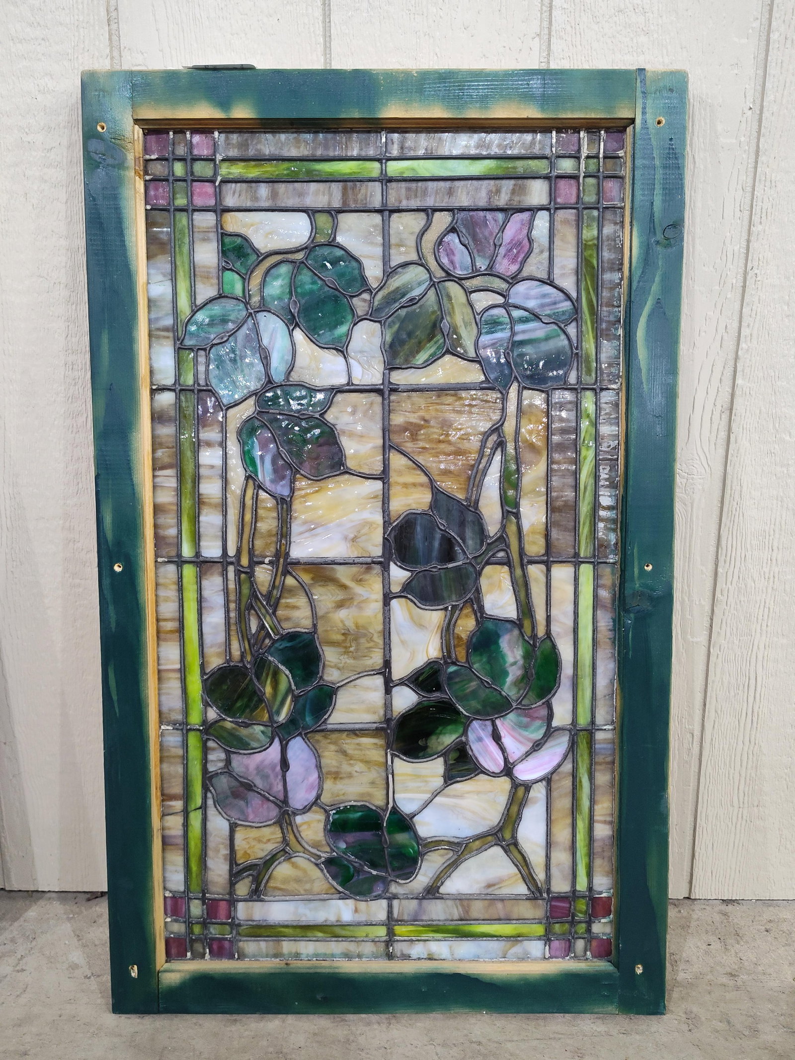 Antique English Stained Glass Window: Nice floral pattern window showing a few minor hairlines but overall in good condition! 21.75in x 35.5in.