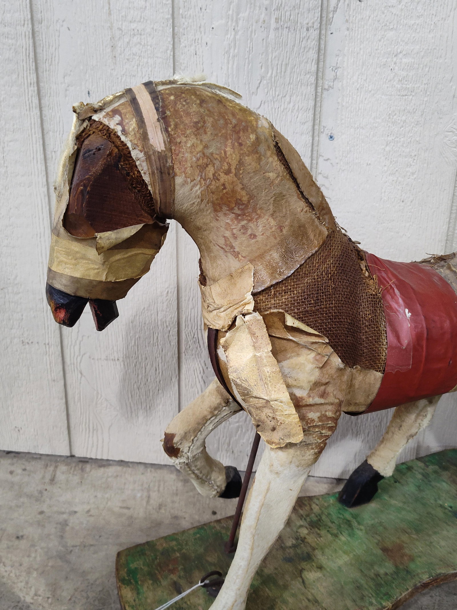 Early Primitive Horse Pull Toy - 3