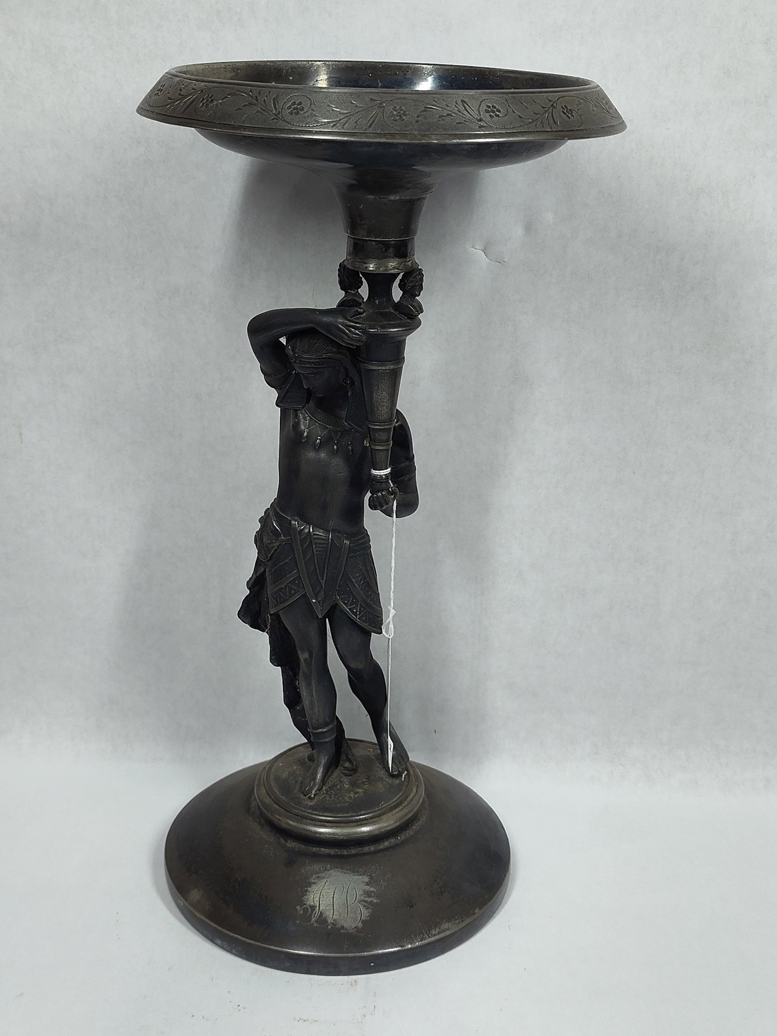 Figural Bridal basket holder?? (1 of 7)