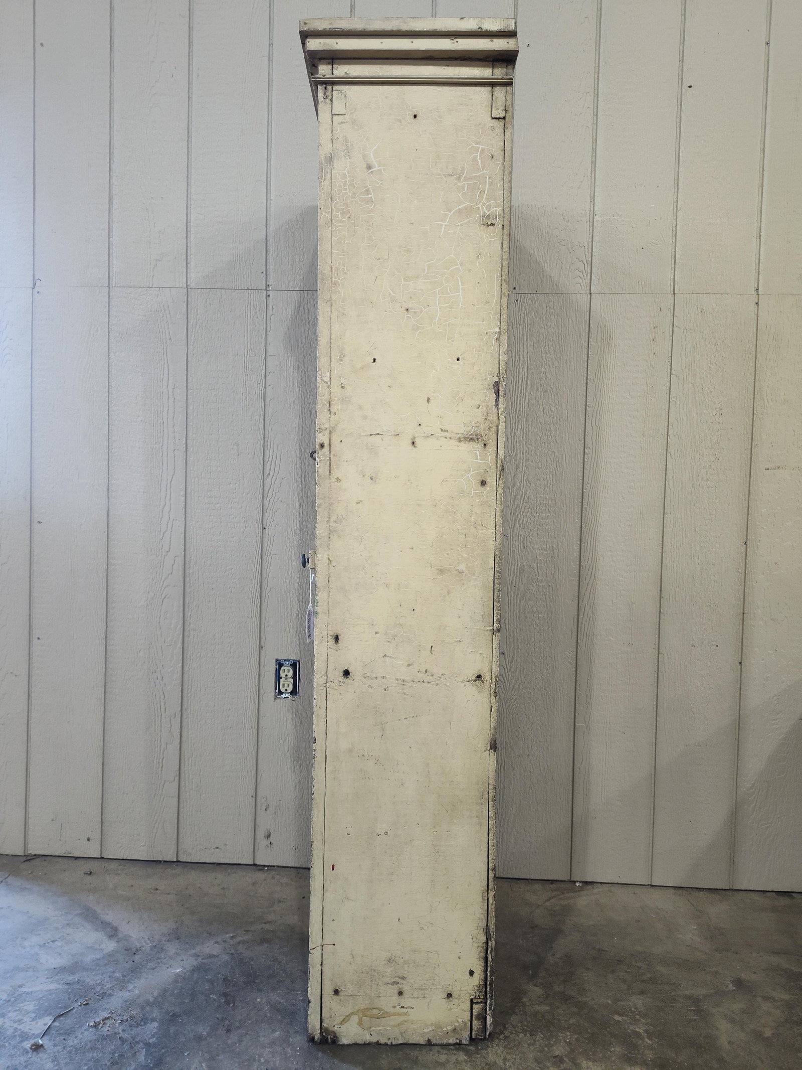 Primitive Painted Screened Chimney Cupboard - 5