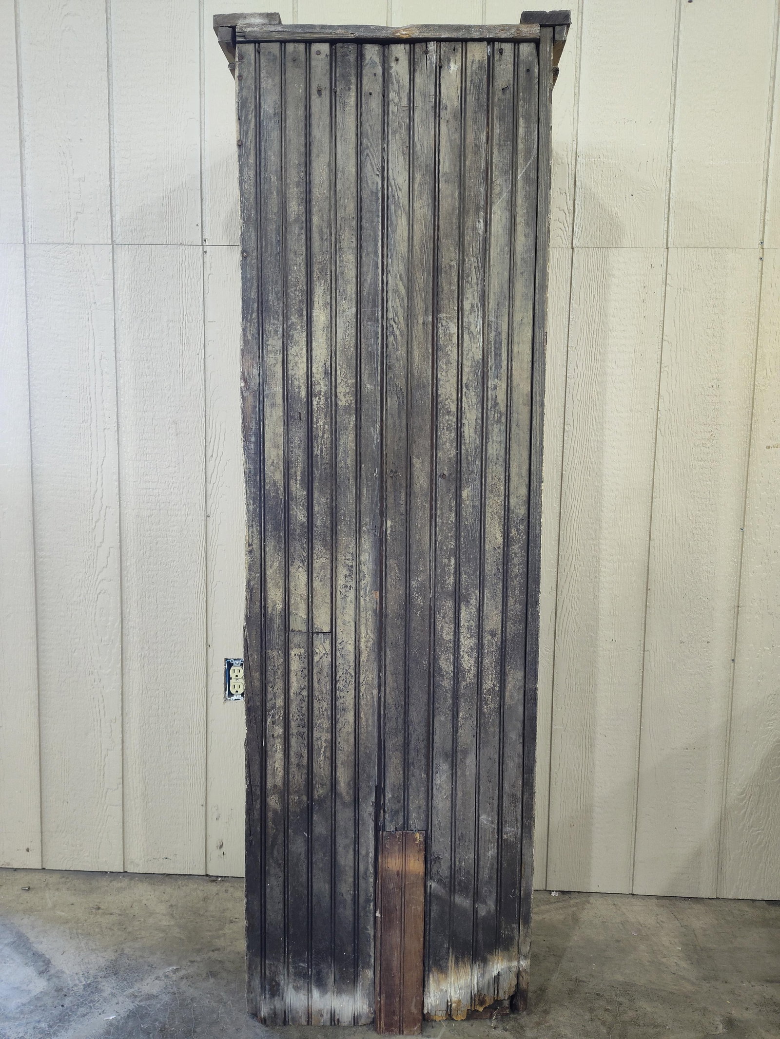 Primitive Painted Screened Chimney Cupboard - 6