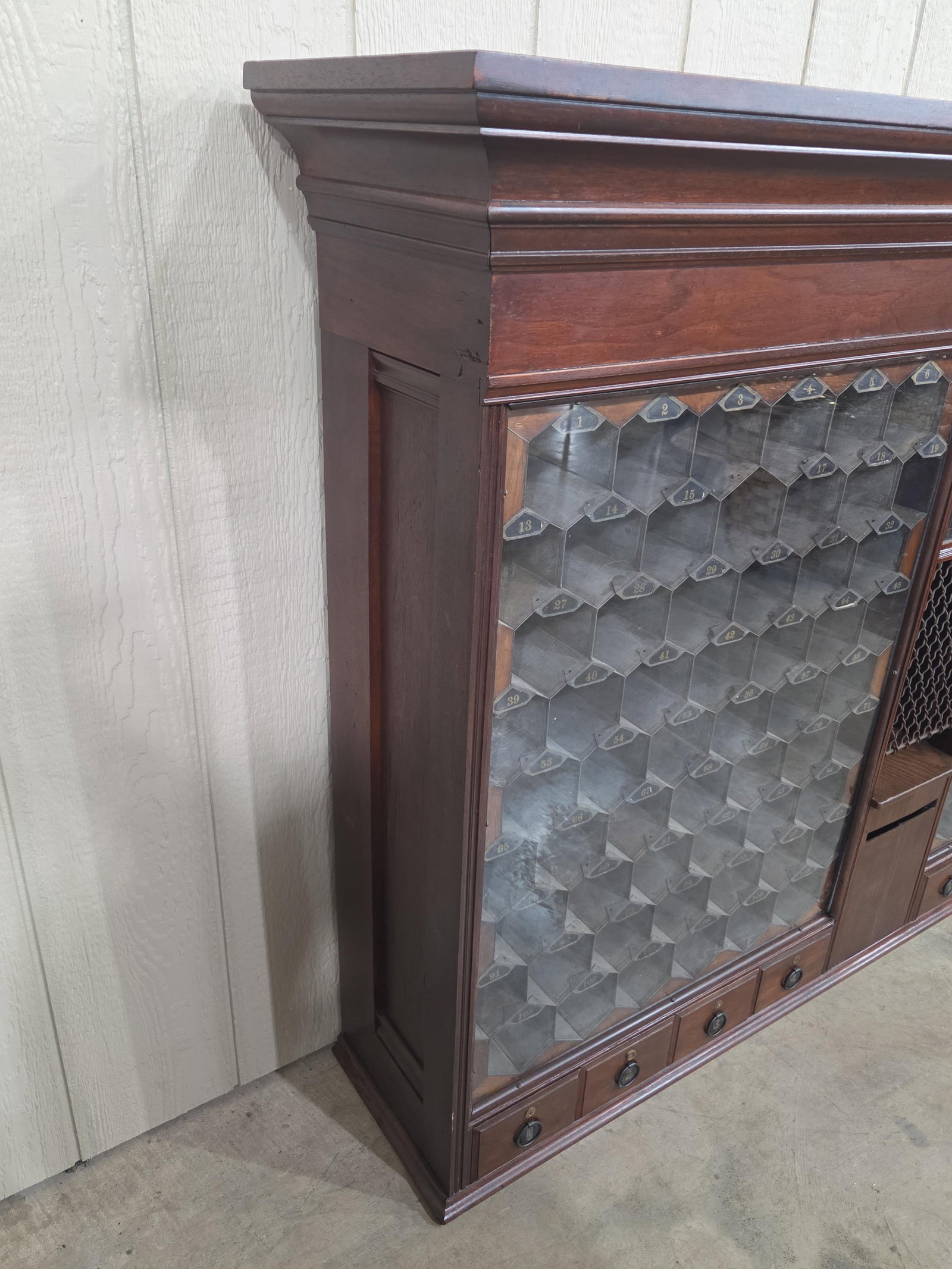 Outstanding Mail Delivery Postal Cabinet - 12