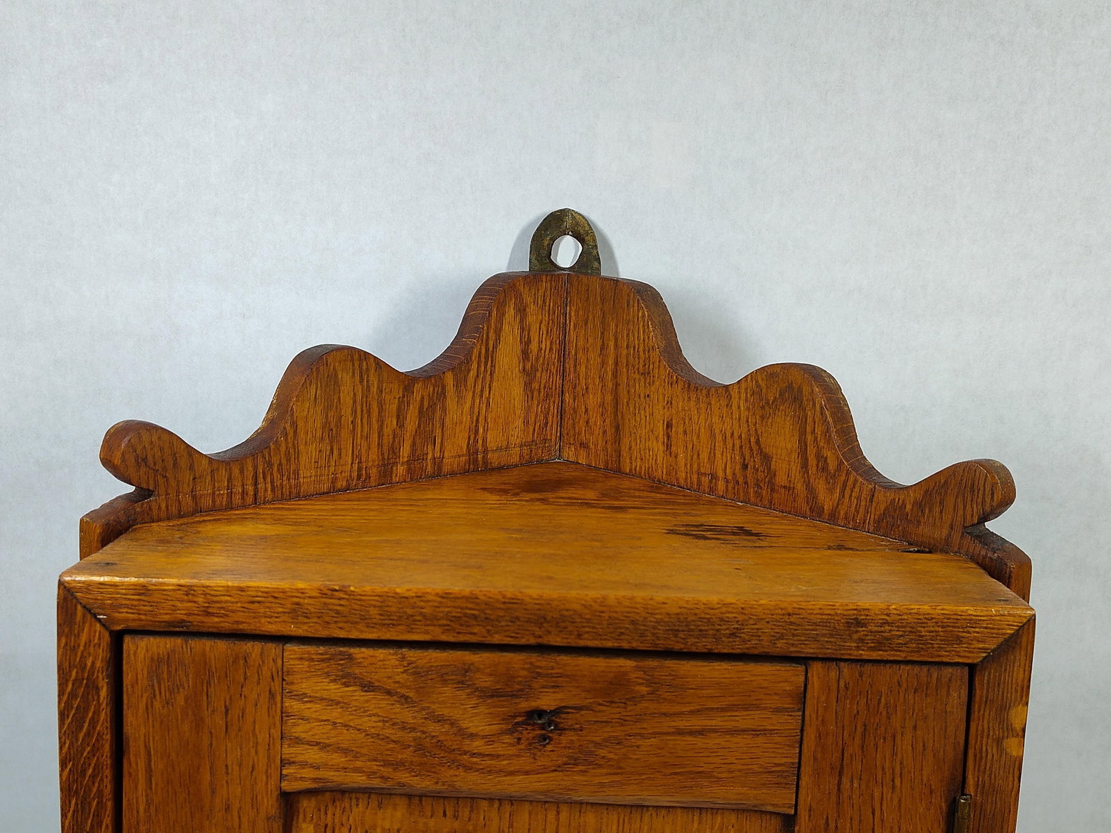 Small Oak Hanging Corner Cabinet - 2