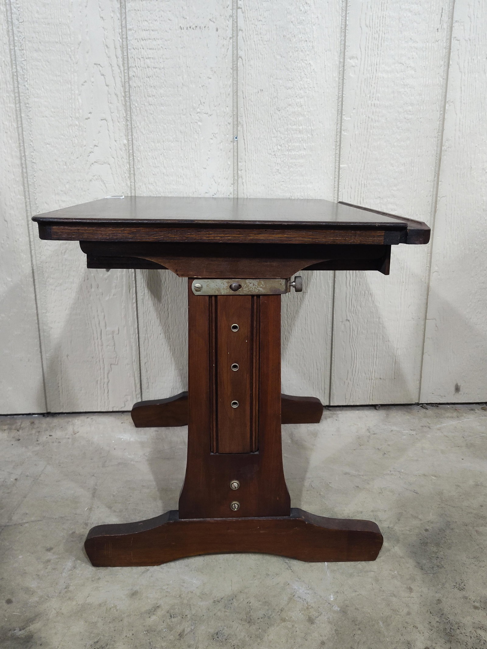 Neat Early Childs Adjustable Writing Table - 5
