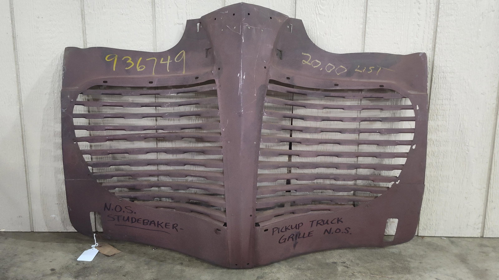 NOS Studebaker Pickup Truck Grille: Great condition! 27in x 40in.