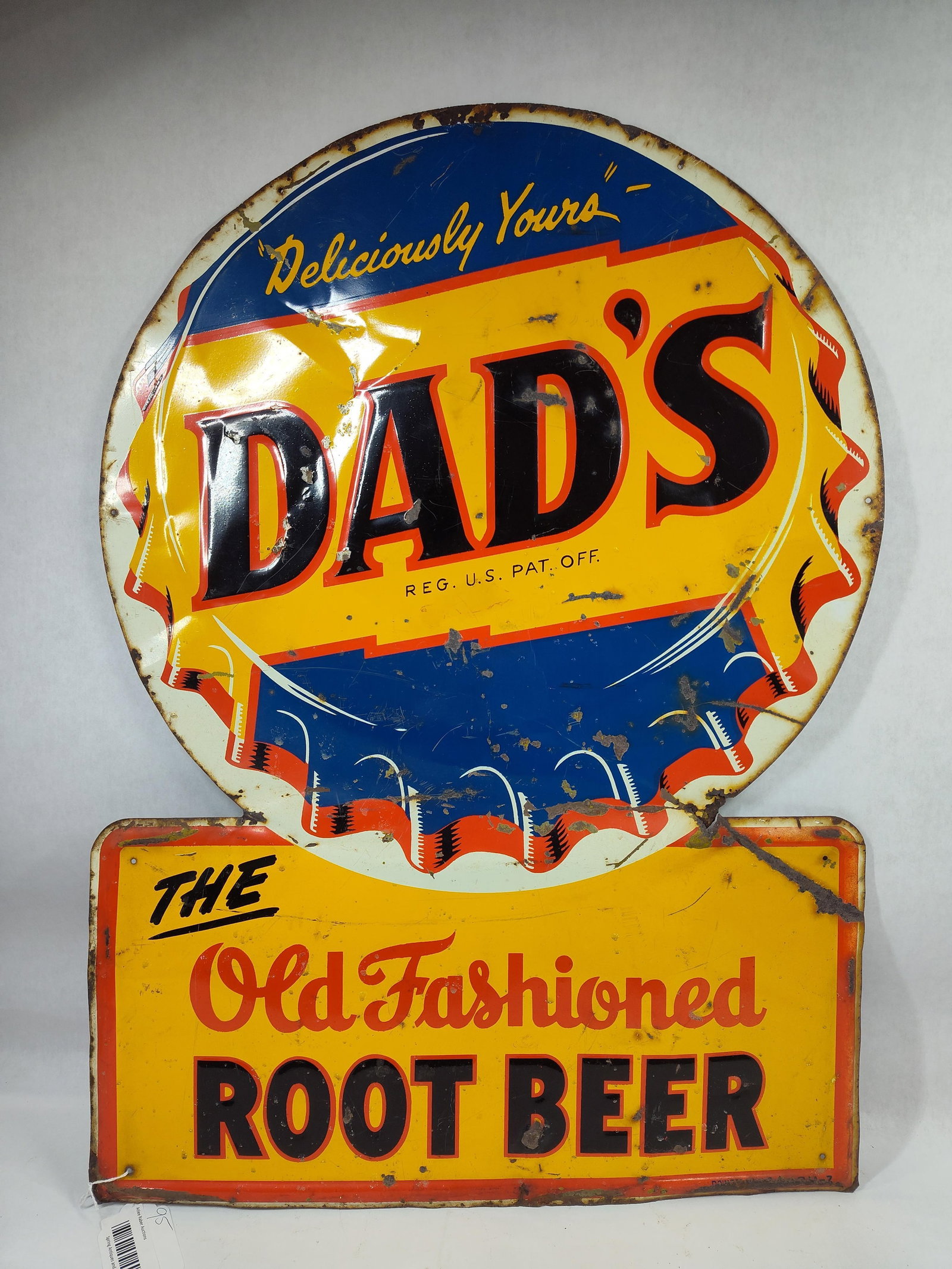 SST Dad's Root Beer Keyhole sign: 1-sided painted tin sign with a few wrinkles and scratches. 20in x 28in.
