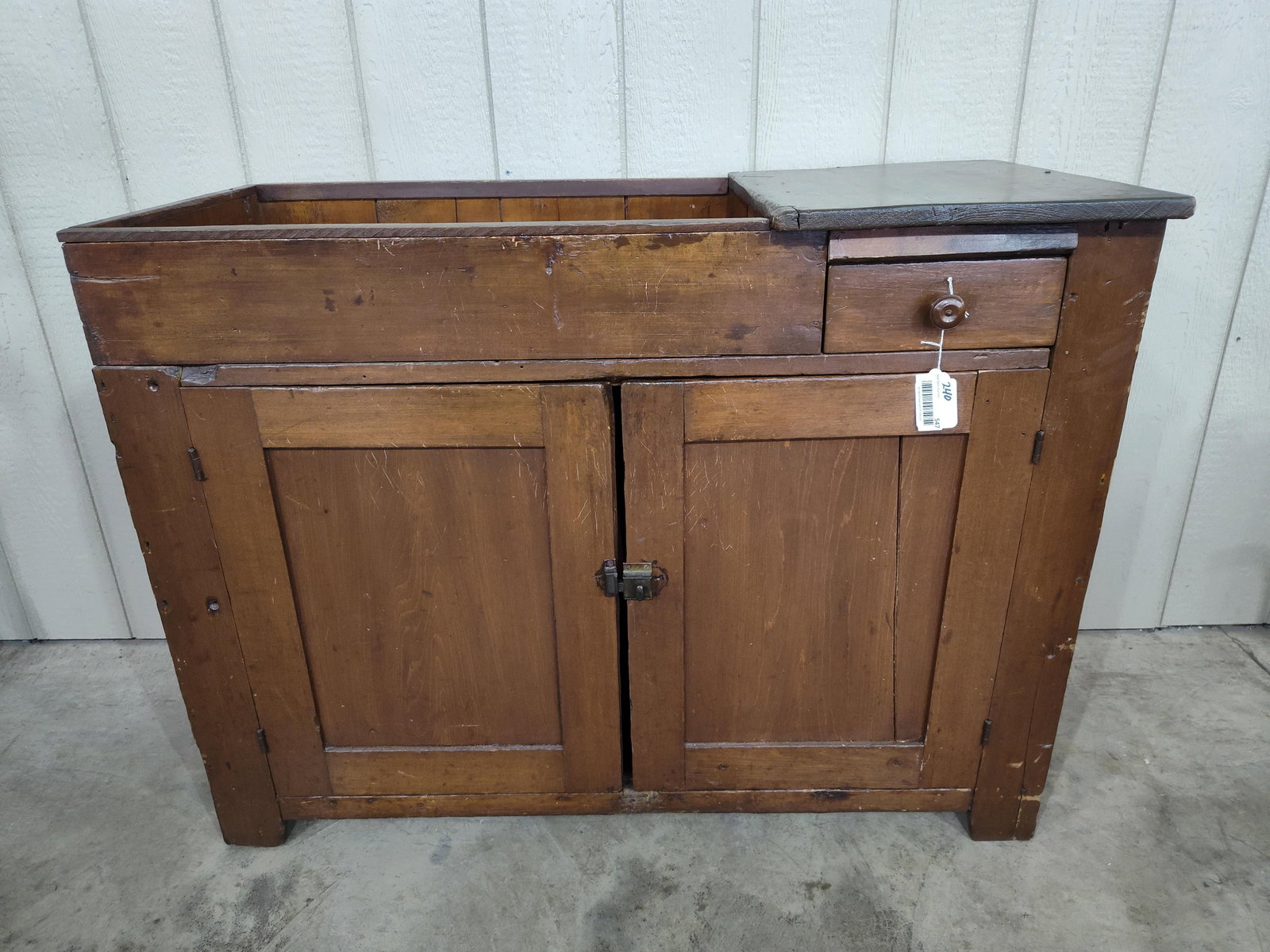 Early American Drysink with drawer: 46in long 21in wide 35in tall.