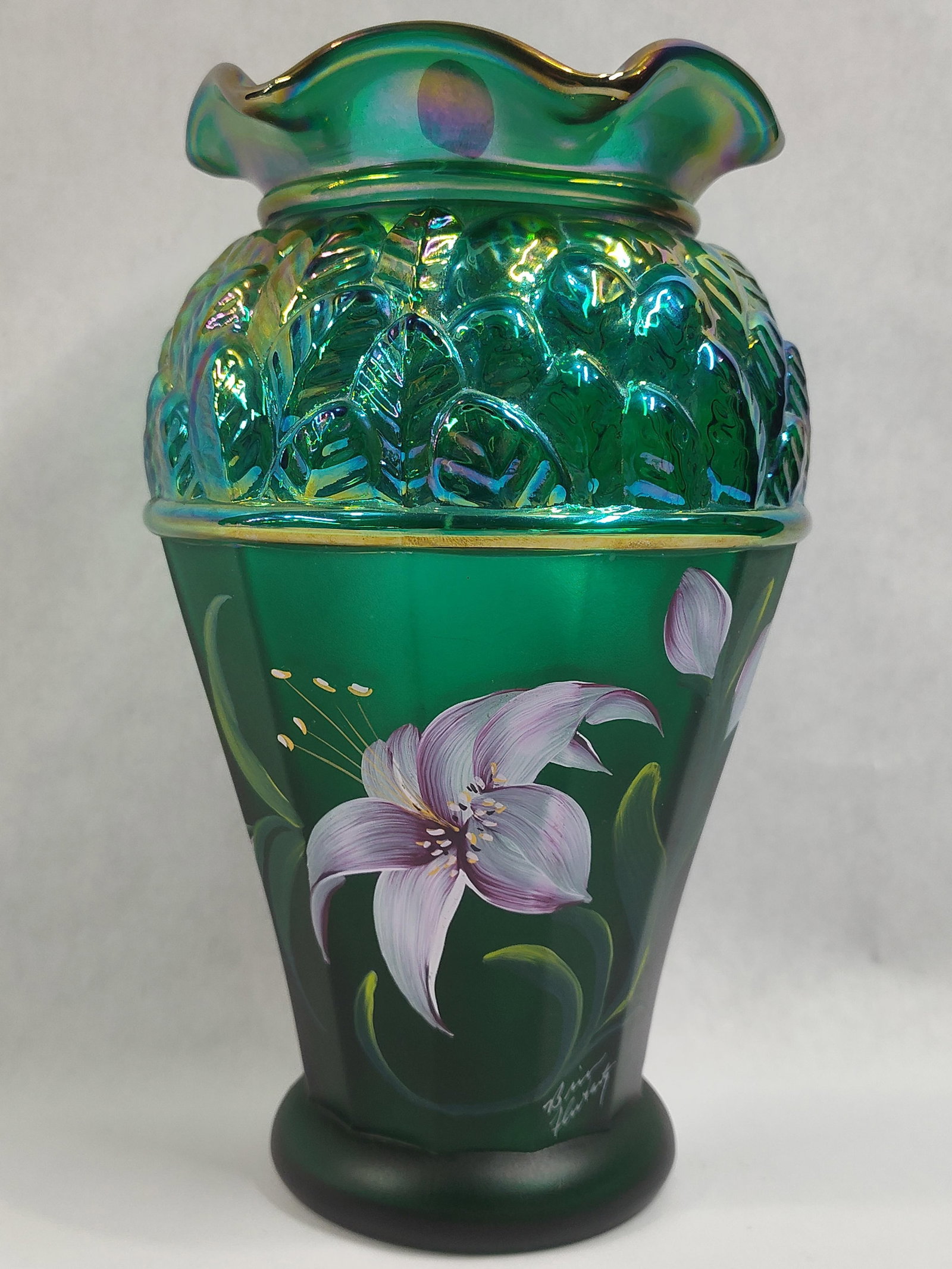 Fenton Art Glass Hand Painted Emerald Vase w/ Raised Leaf Patterned Neck 2001 Designer Showcase: Great Artist Signed hand painted vase showing no chips, cracks or breaks standing 8.25 in H 