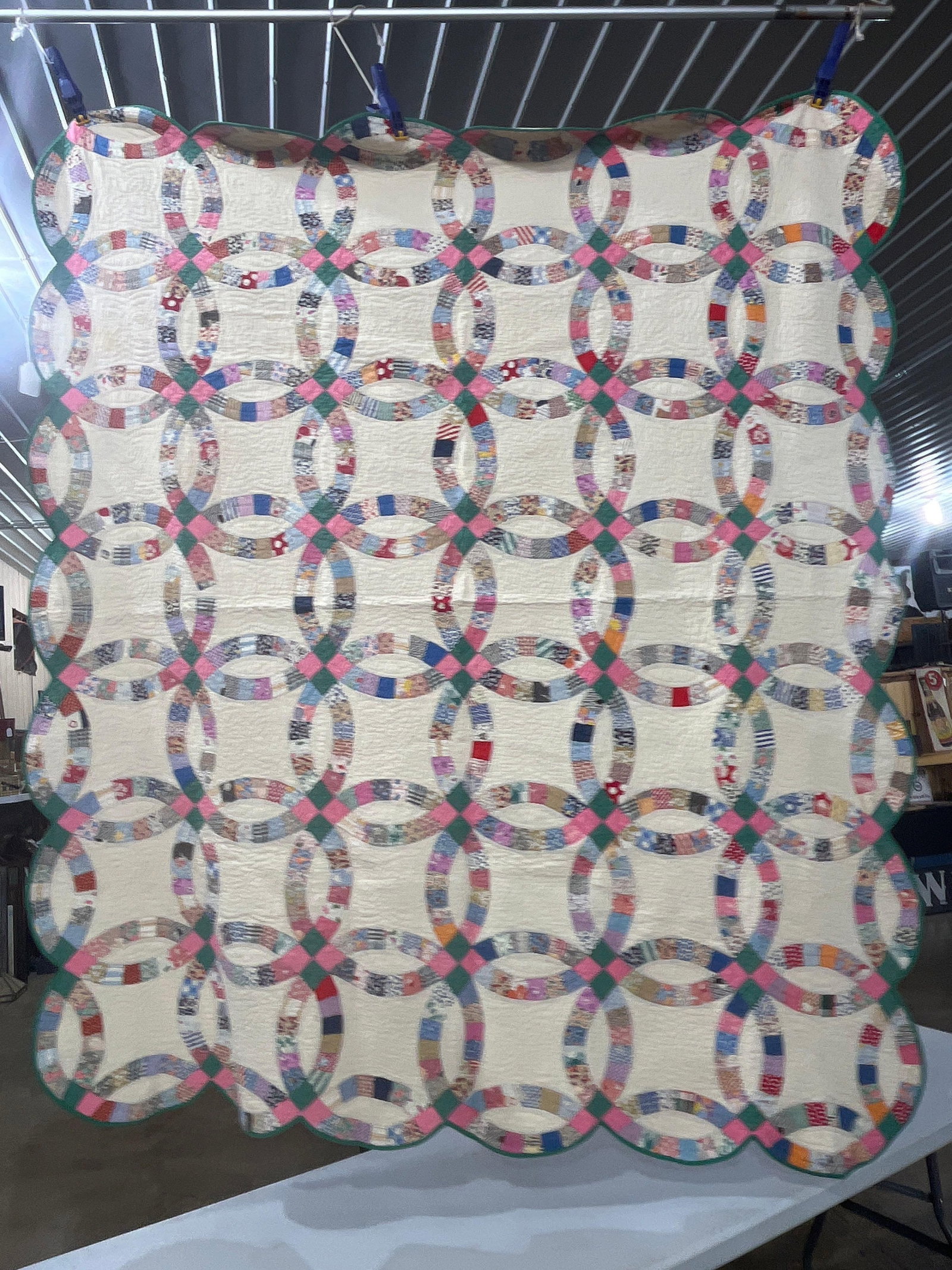 Double Wedding Ring Quilt - 2