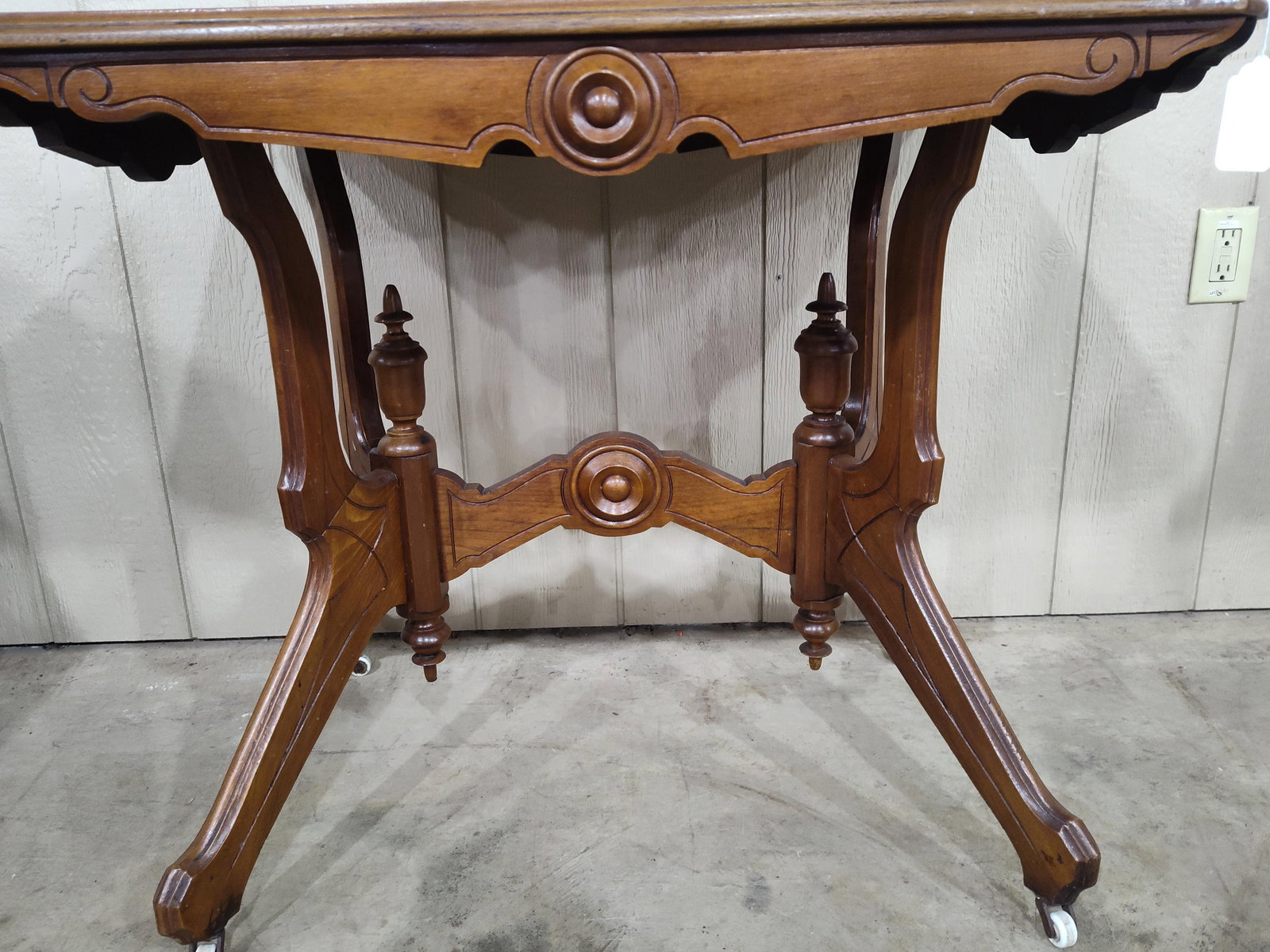 19th C. Victorian Walnut Table - 2