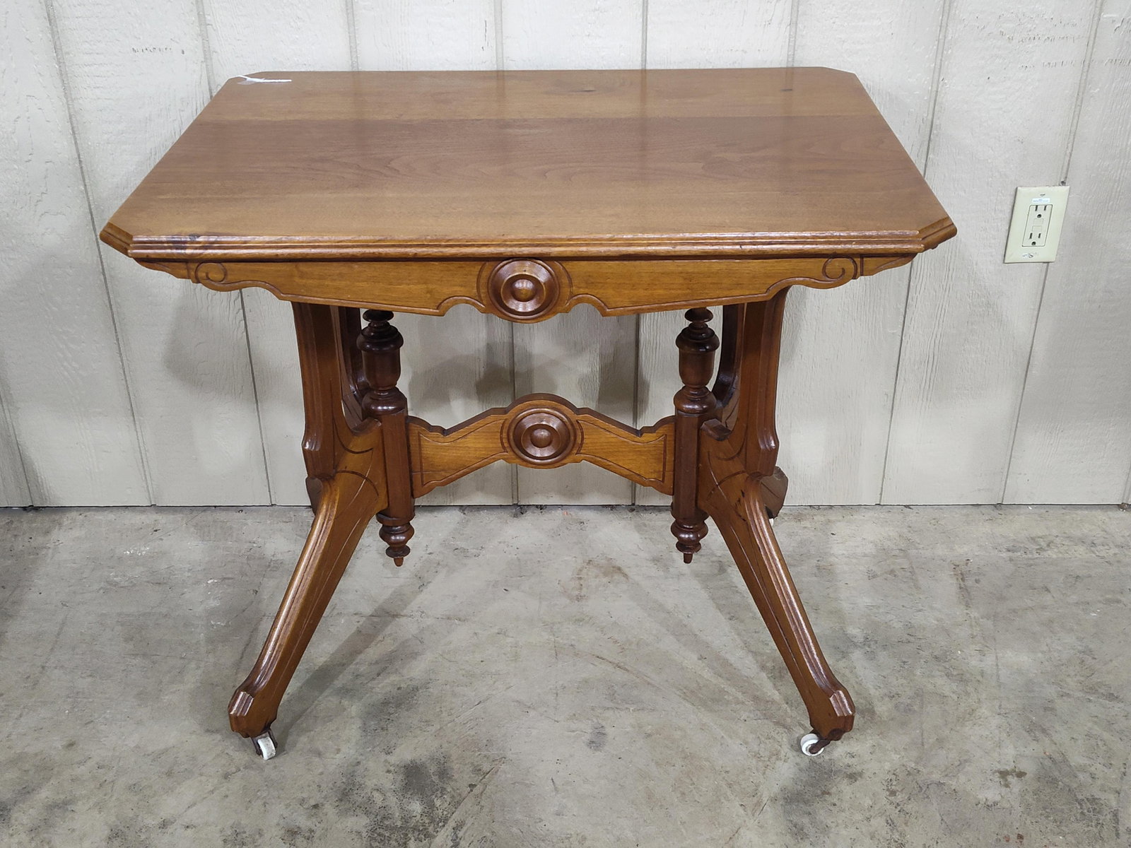 19th C. Victorian Walnut Table - 7